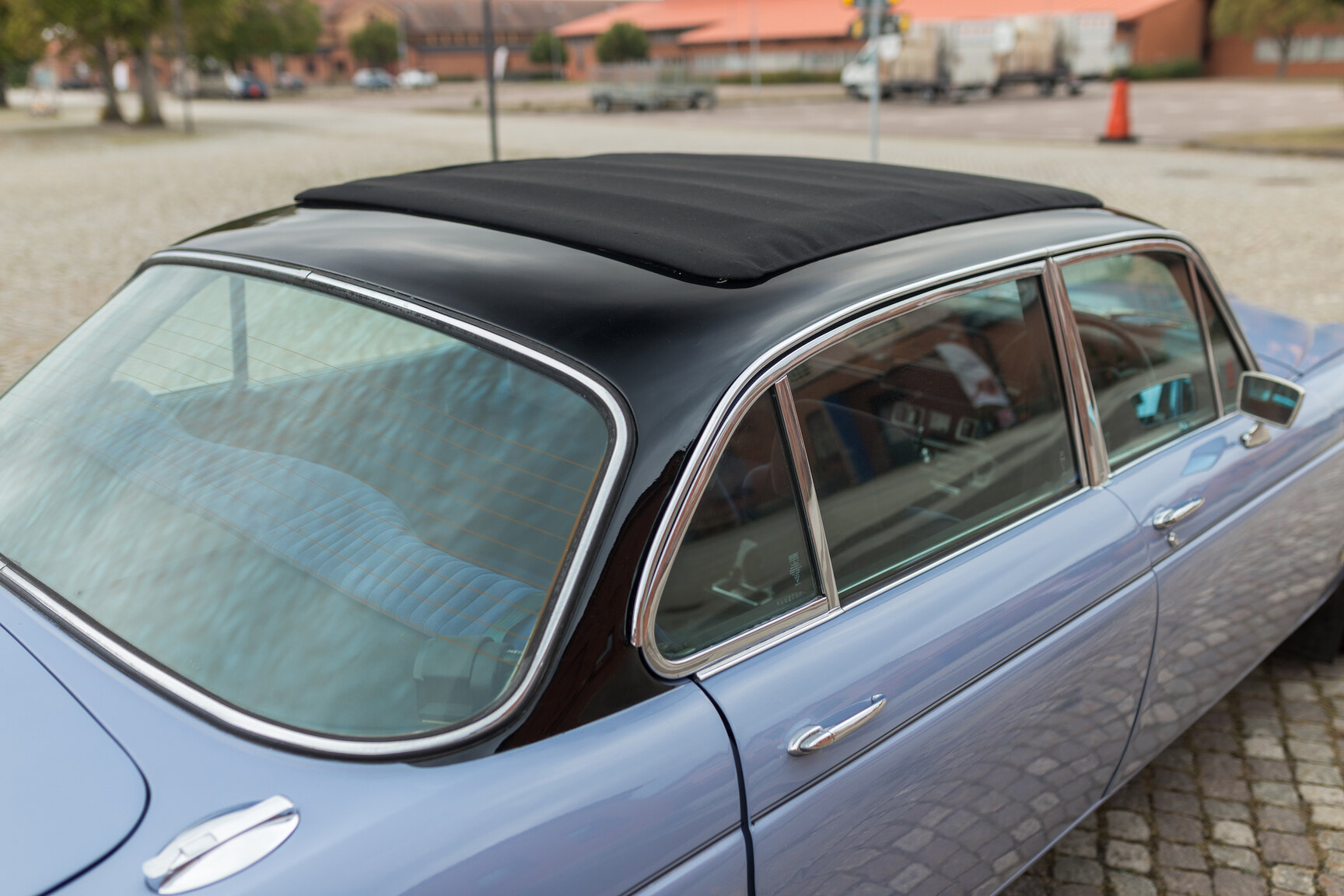 Exteriörbild på 1975 JAGUAR XJ6  (29)