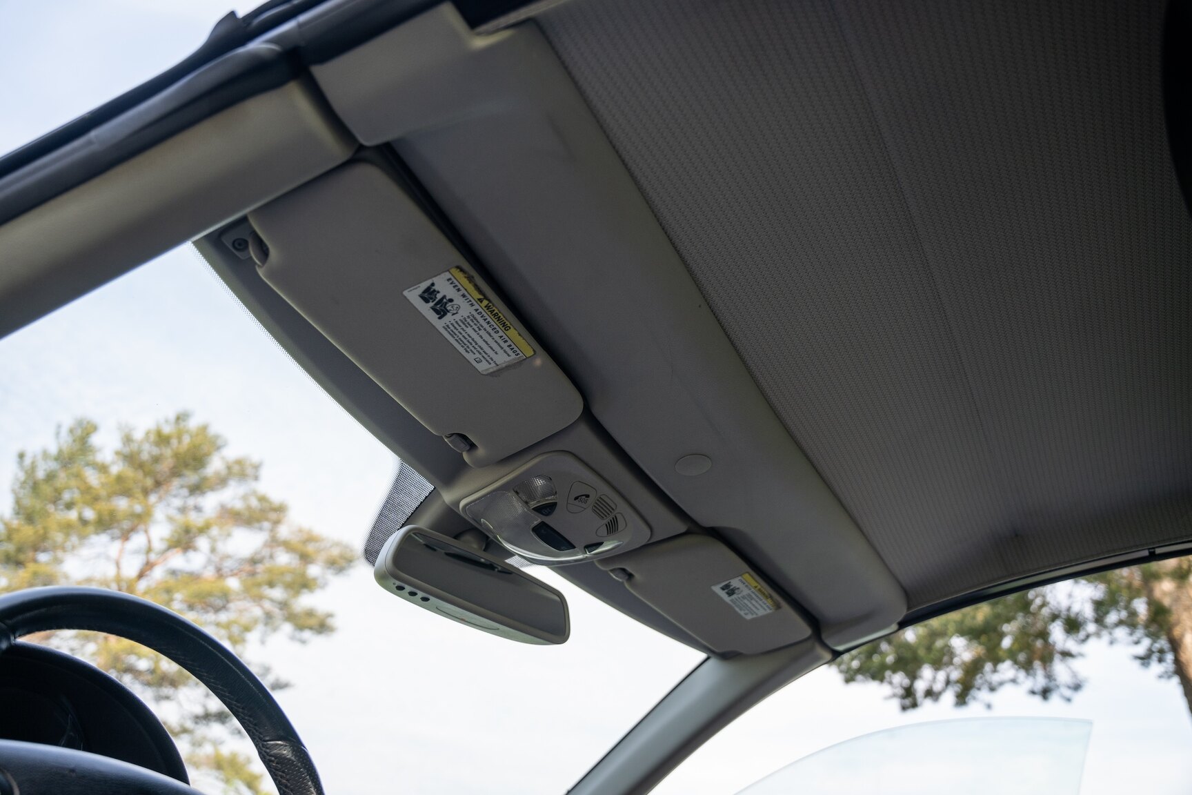 Interior image of 2009 Mercedes-Benz CLK 550