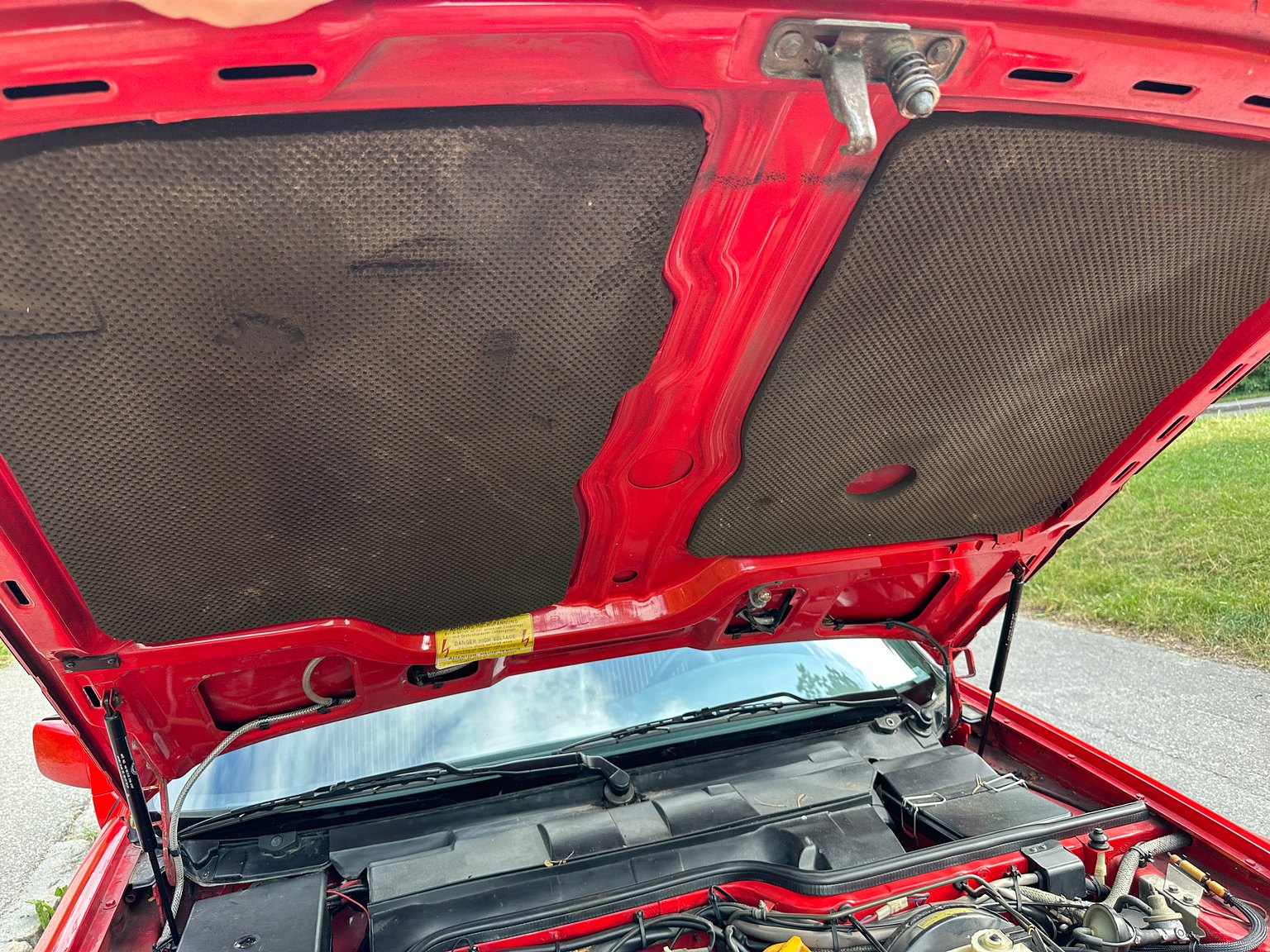 Image of 1988 Porsche 944 mechanics