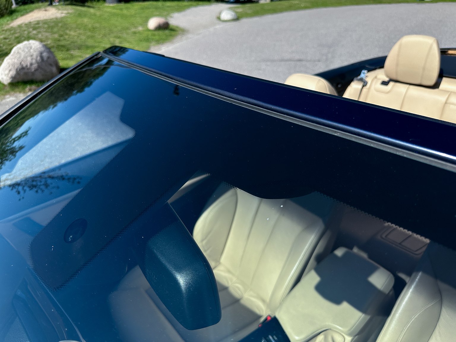 Exterior image of 2018 BMW 430i xDrive Convertible