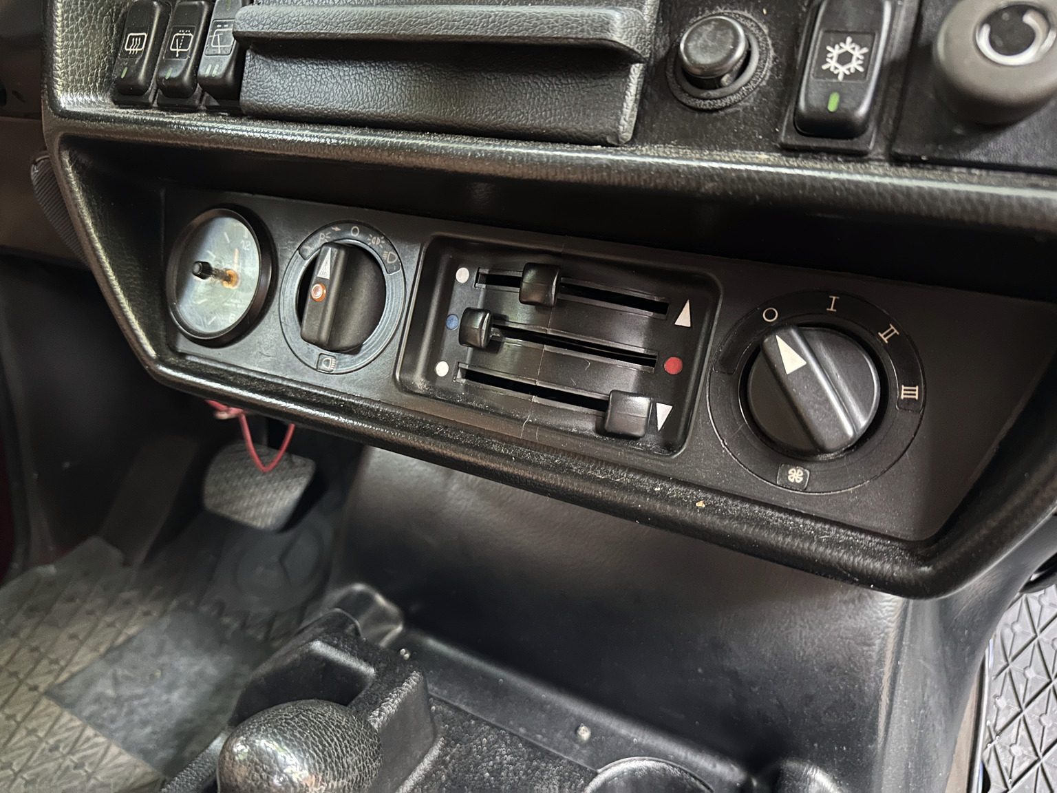 Interiörbild 1986 Mercedes 280 GE (37)