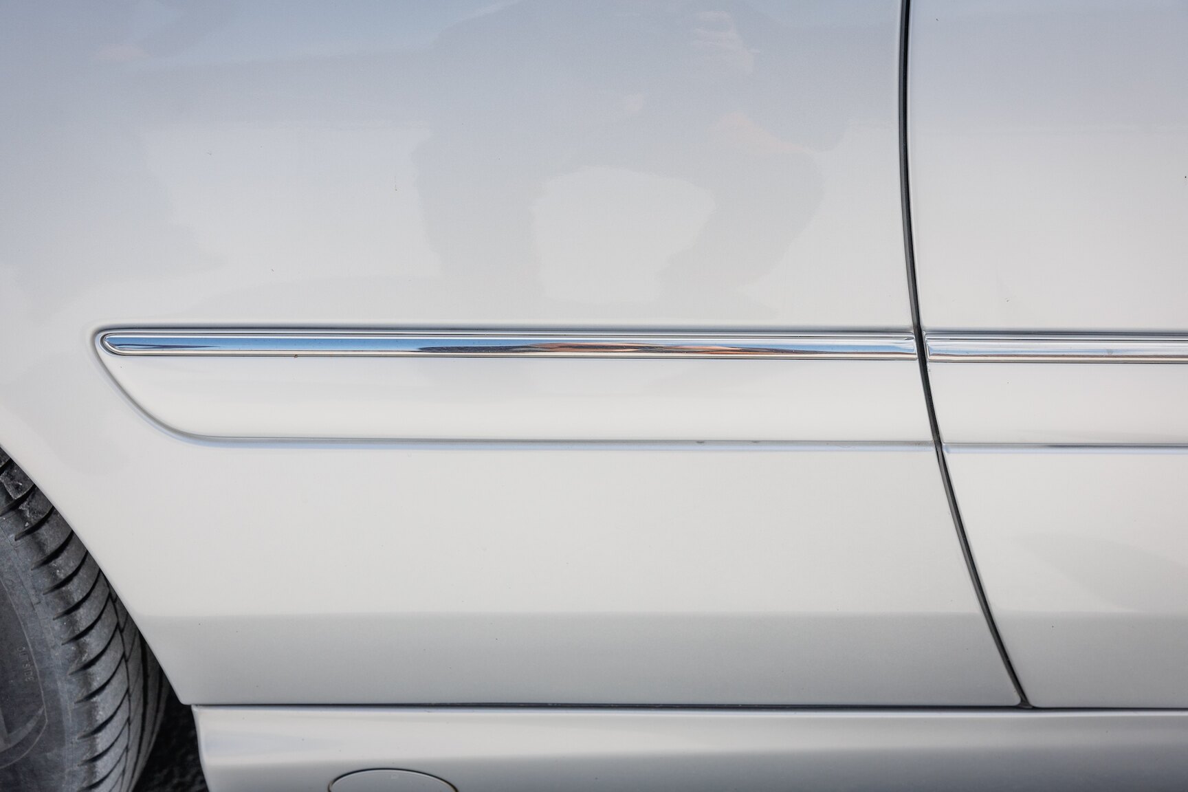 Exteriörbild på 2000 Mercedes-Benz CL600