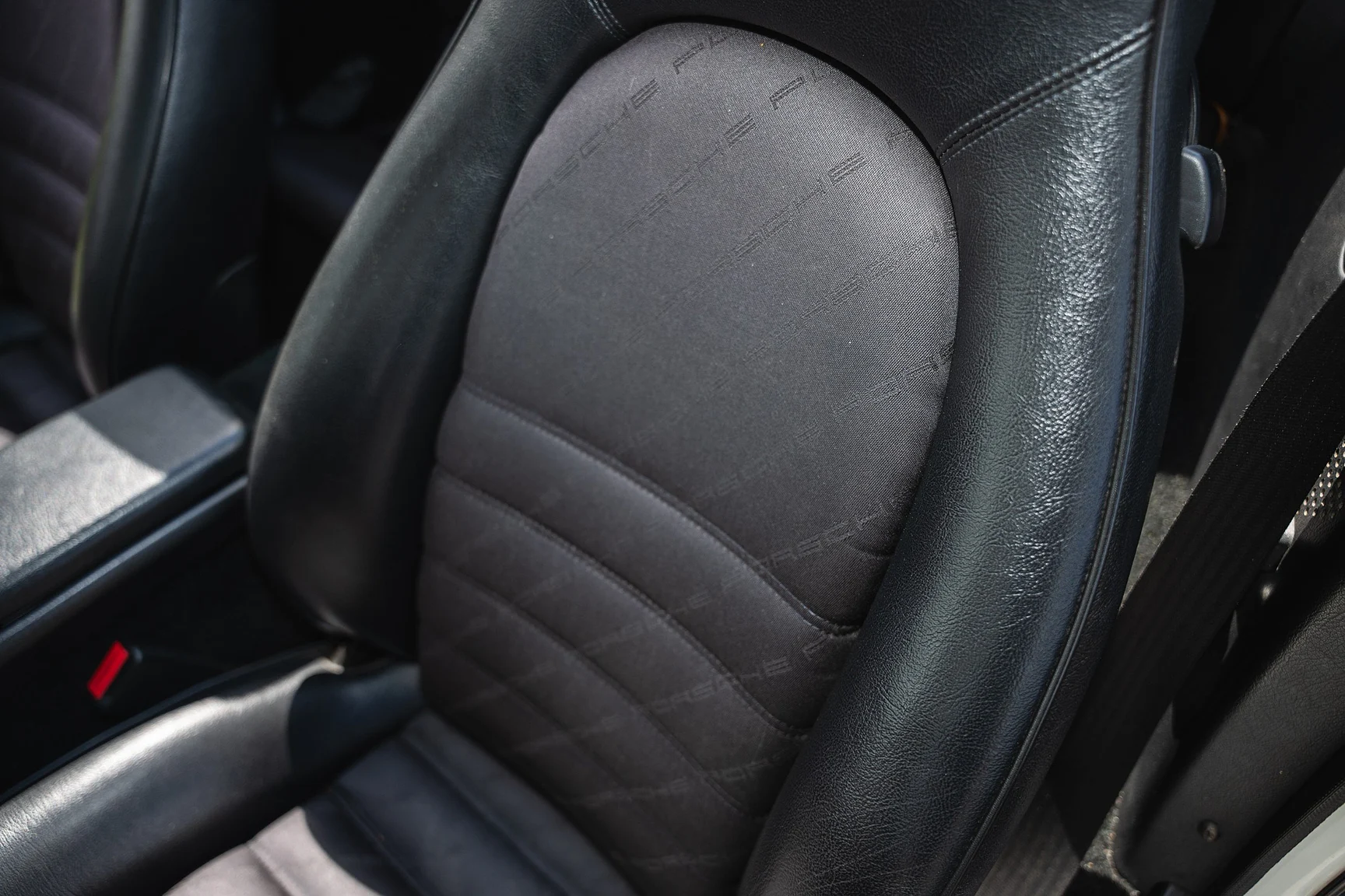 Interiörbild 1990 Porsche 944 S2 Cabriolet  (33)