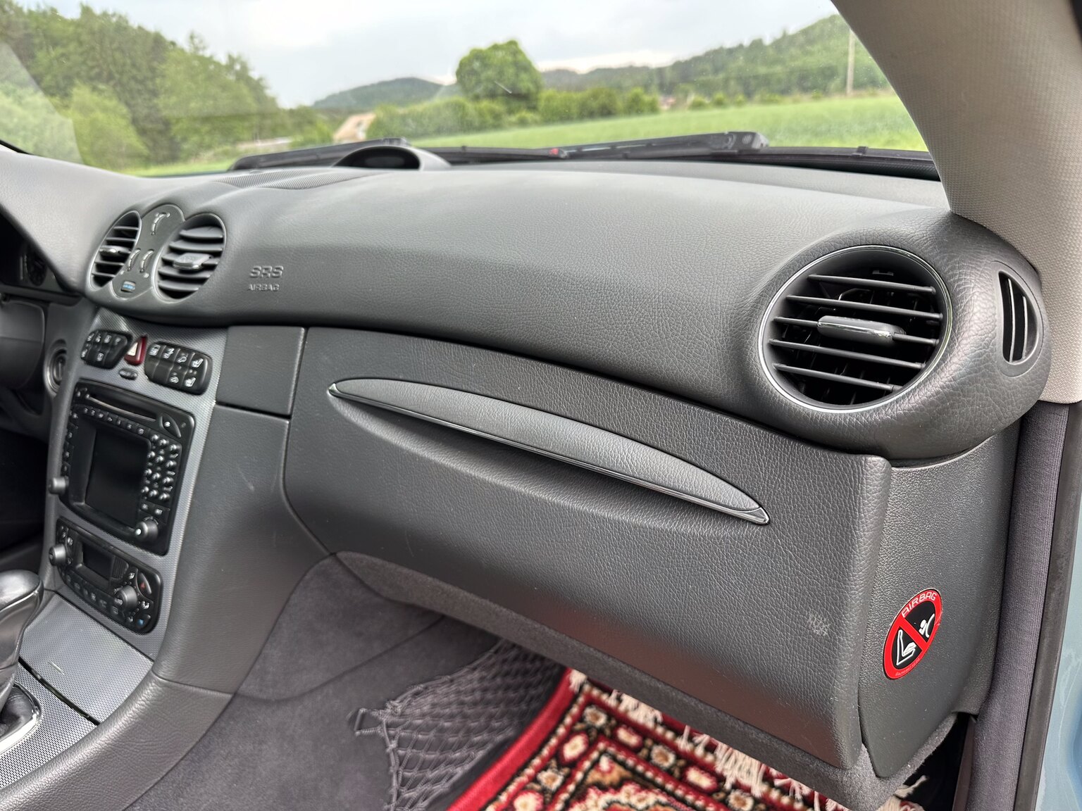 Innenraumfoto von 2003 Mercedes CLK 500 (32)