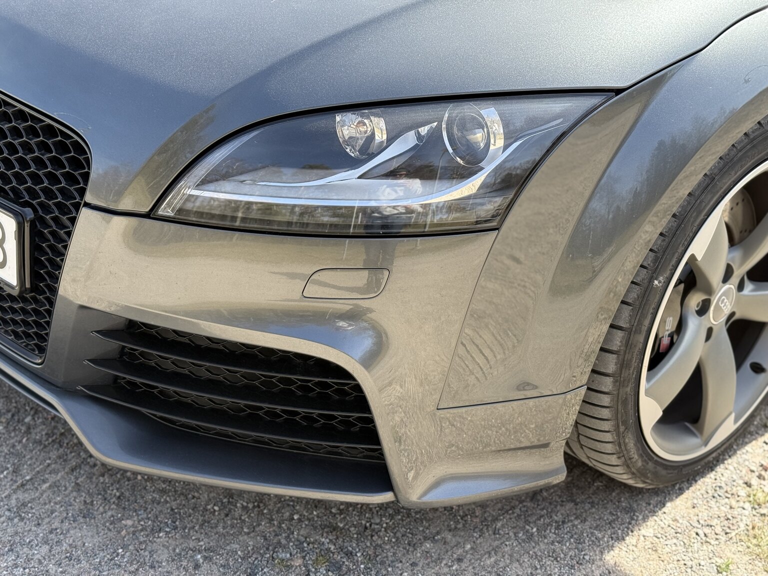 Exterior image of 2011 Audi TT RS Coupé