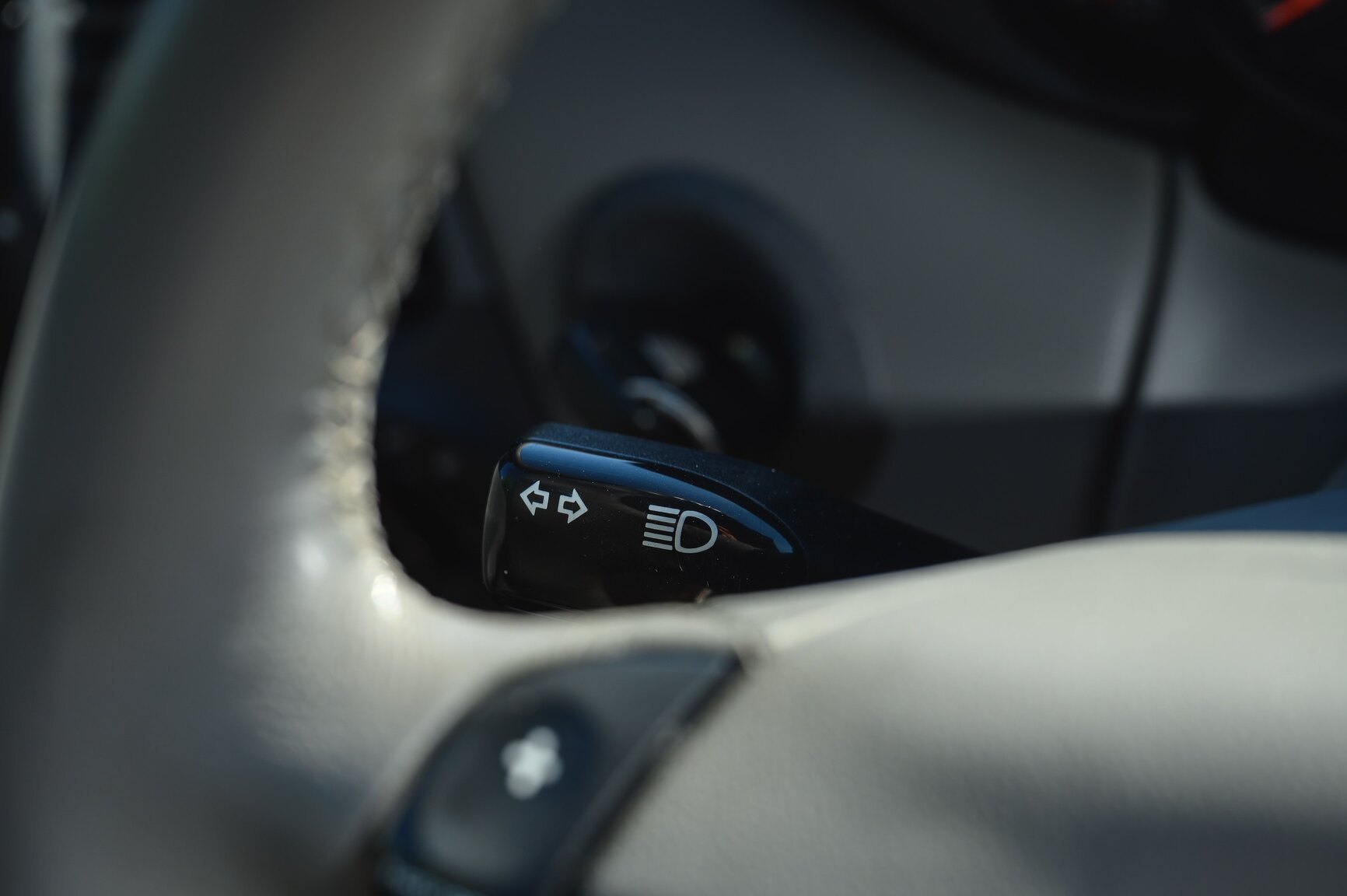 Interior image of 1998 Porsche 911 Carrera Tiptronic (24)