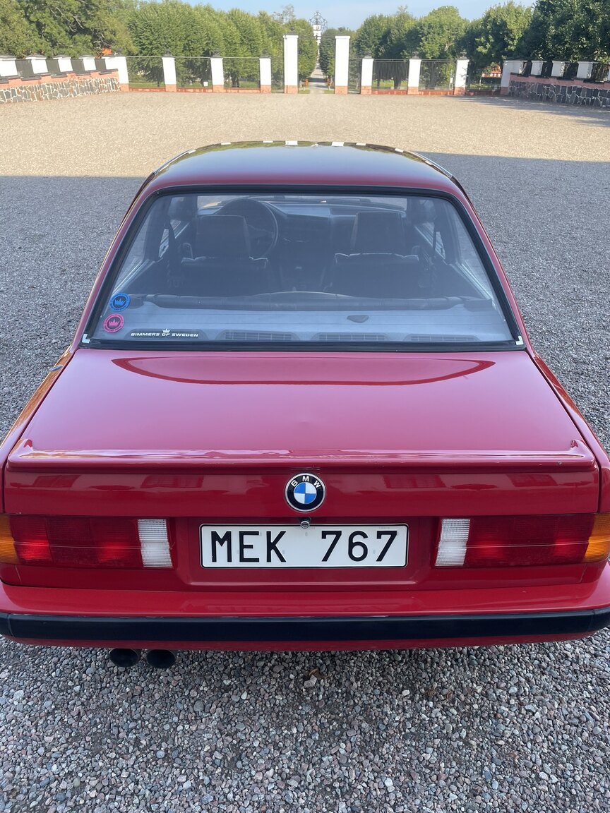Aussenfoto 1987 BMW 320i