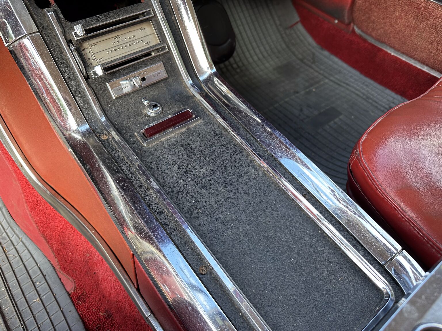 Innenraumfoto von 1965 Ford Thunderbird Hardtop 6.4 (9)