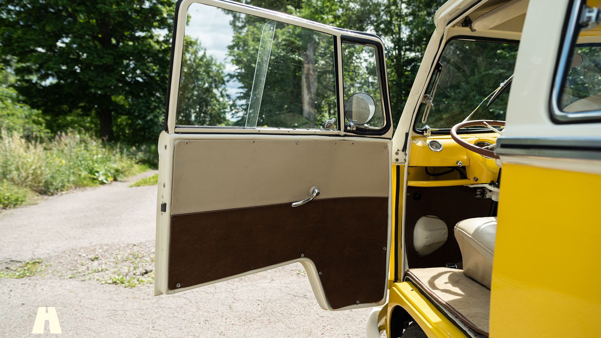 Innenraumfoto von 1974 Volkswagen T1 Split Window  