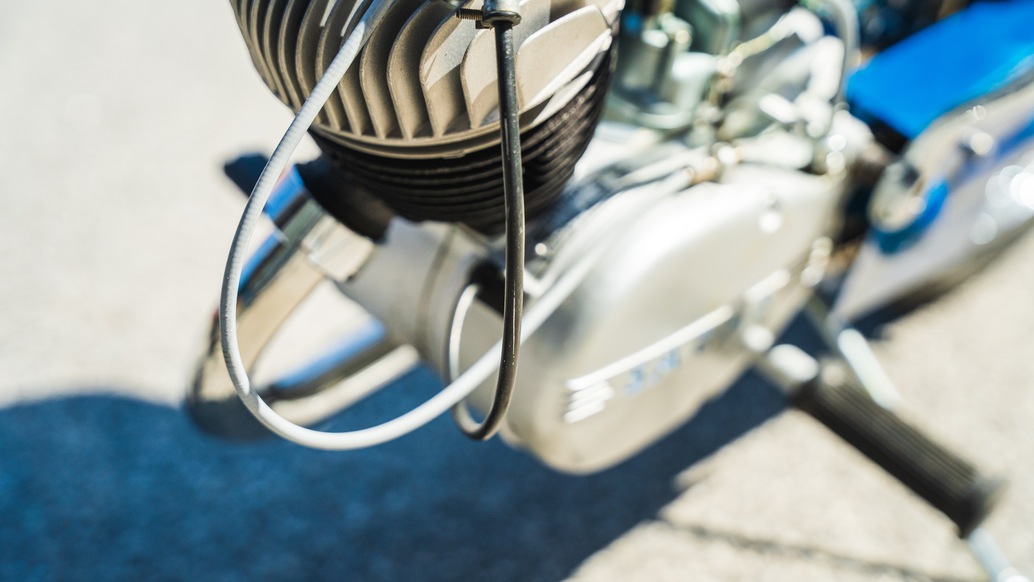 Image of Crescent Compact 1248 mechanics (3)