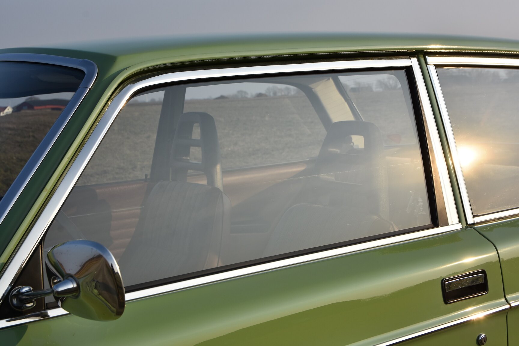 Exteriörbild på 1975 Volvo 242