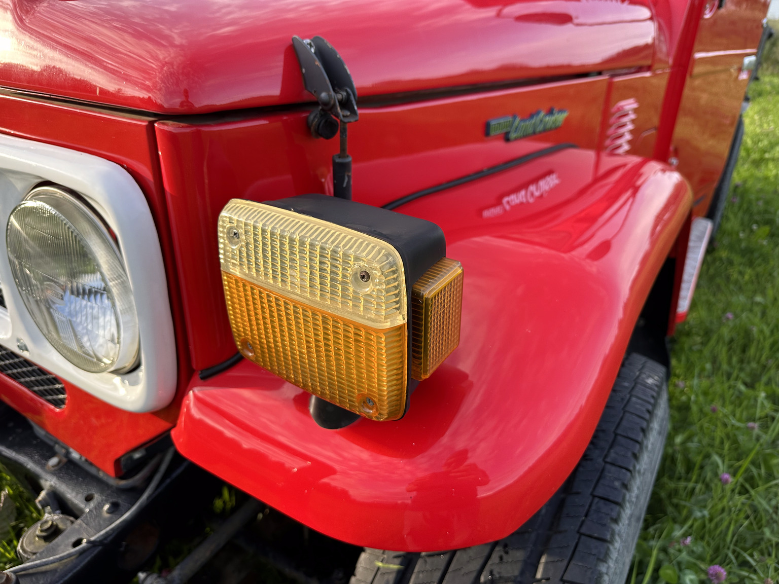 Exterior image of 1982 Toyota Landcruiser Utility (21)