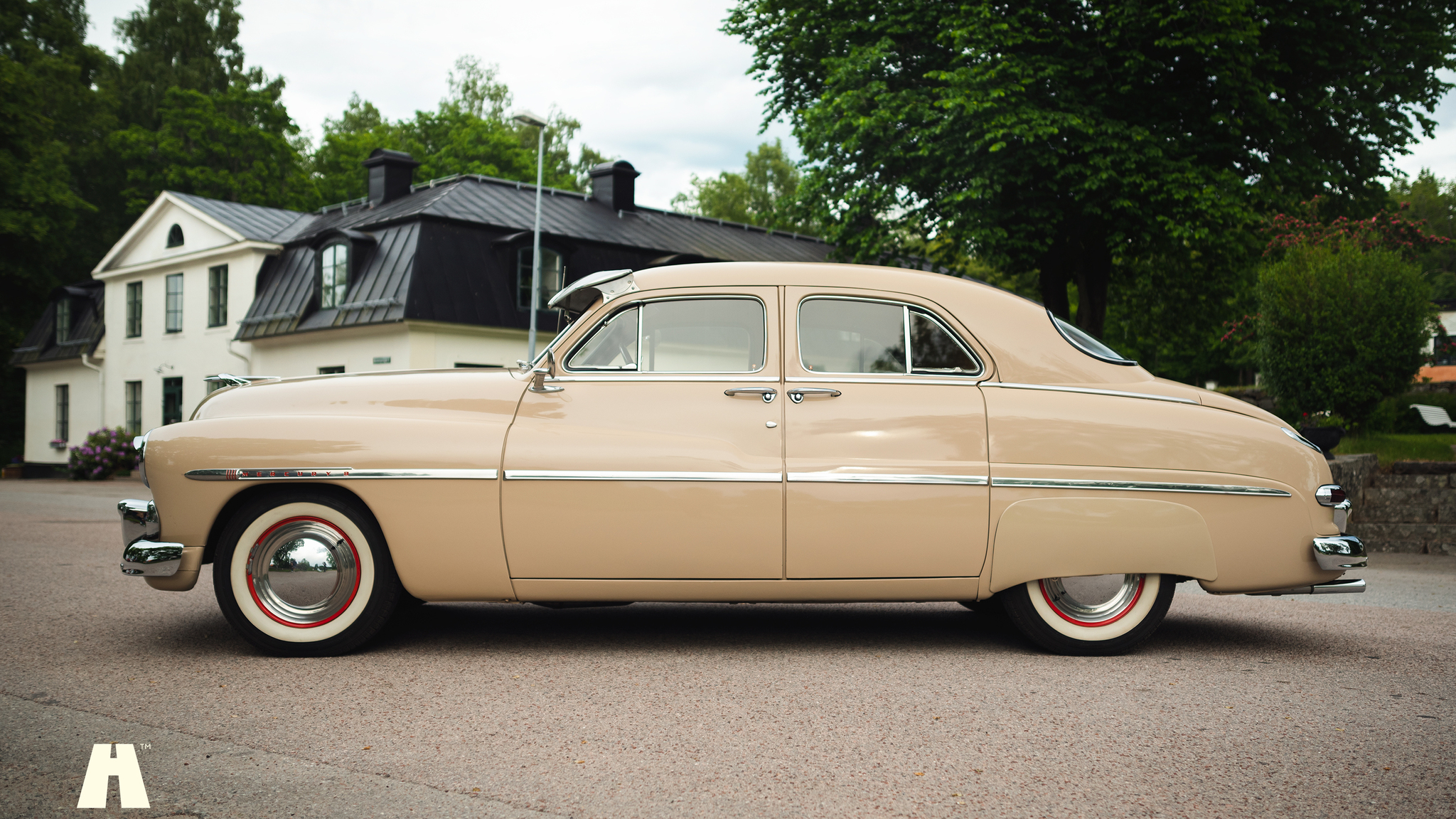 Exterior image of 1950 Mercury Eight Sport Sedan