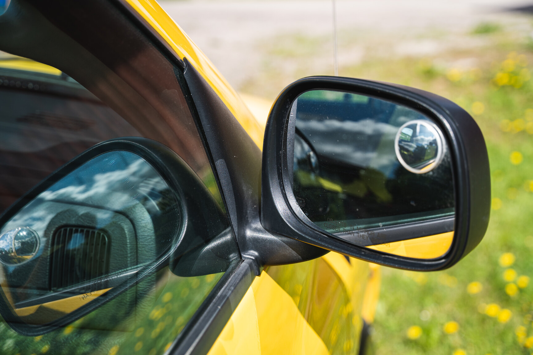 Exteriörbild på 2005 Dodge Ram 1500 Bumble Bee