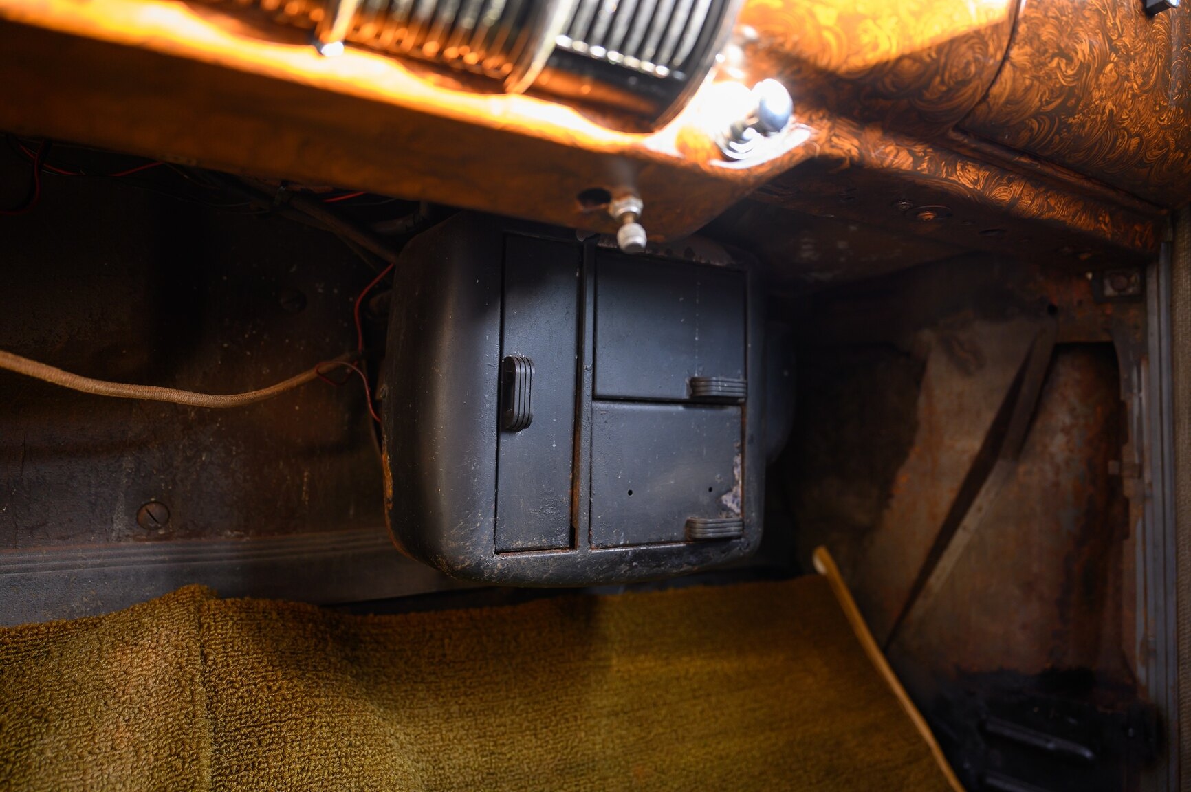 Interior image of 1941 Cadillac Model Sixty-One Fastback (51)