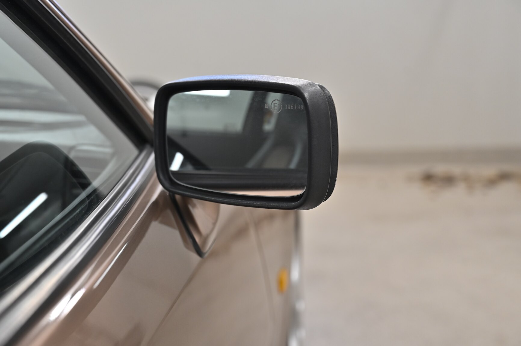 Exteriörbild på 1987 Porsche 944 Automat