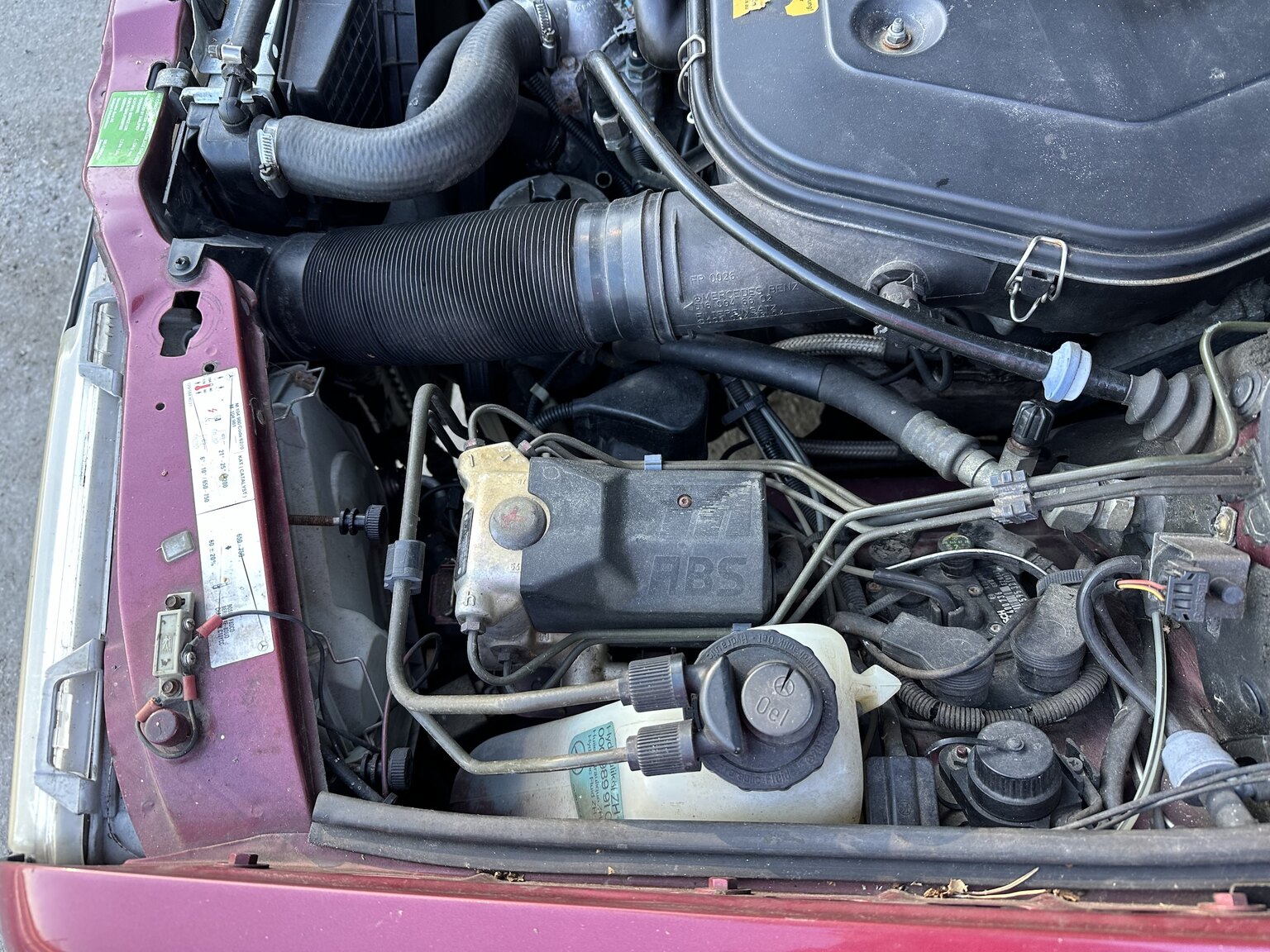 Image of 1992 Mercedes-Benz 300 TE-24 mechanics