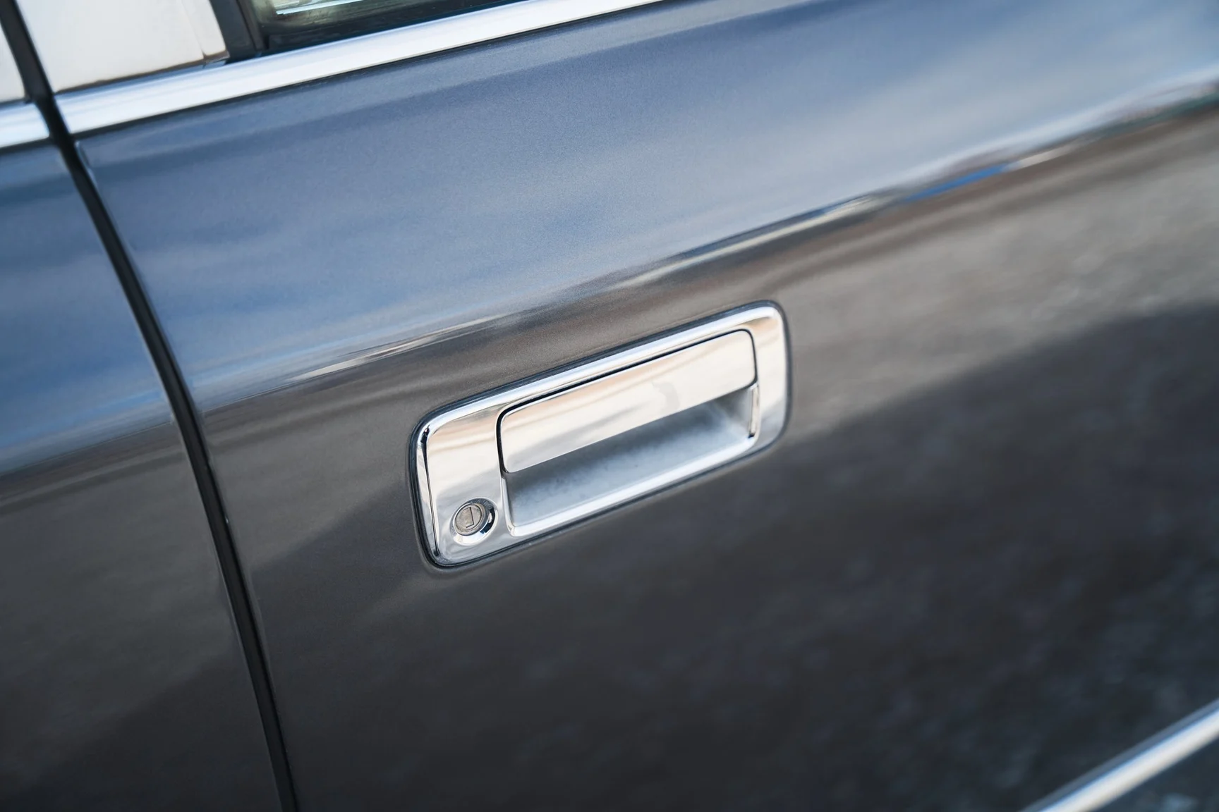 Aussenfoto 2000 Toyota Century V12 G50 (43)