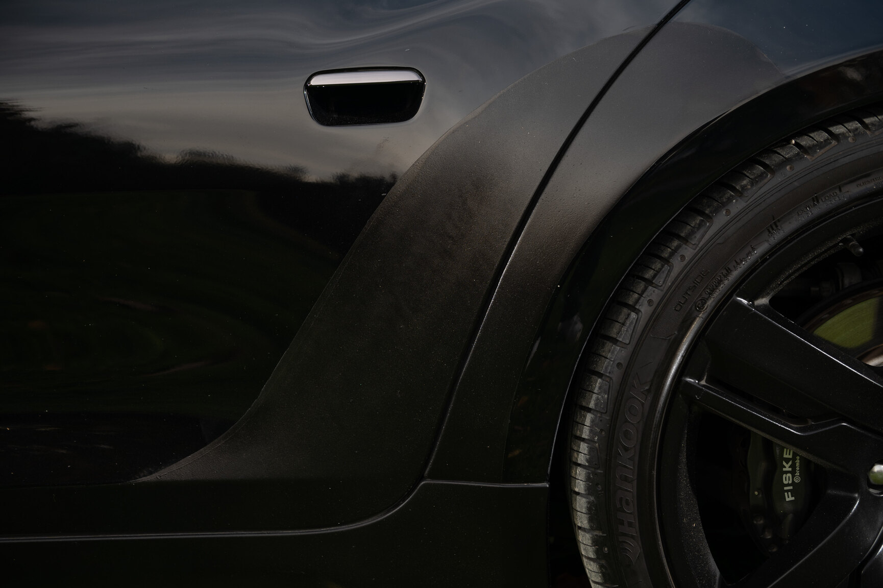 Exteriörbild på 2013 Fisker Karma ES