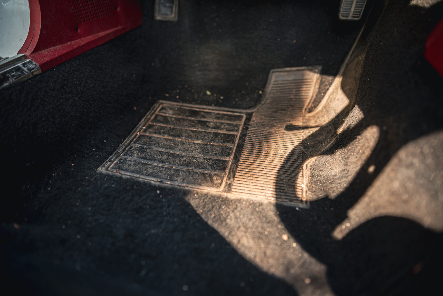 Interior image of 1975 Chevrolet Corvette Stingray (36)