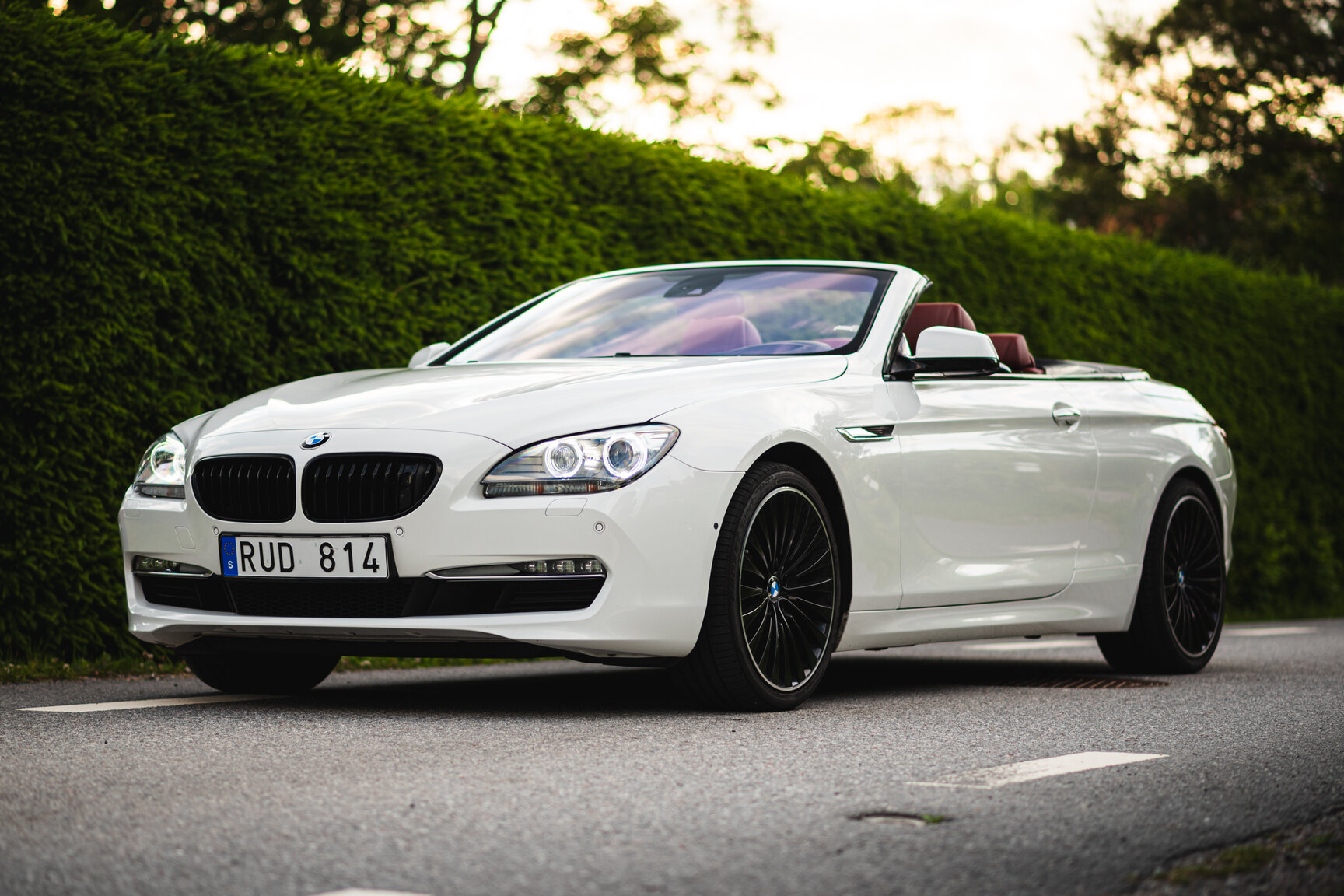 Exteriörbild på 2011 BMW 650i Cabriolet