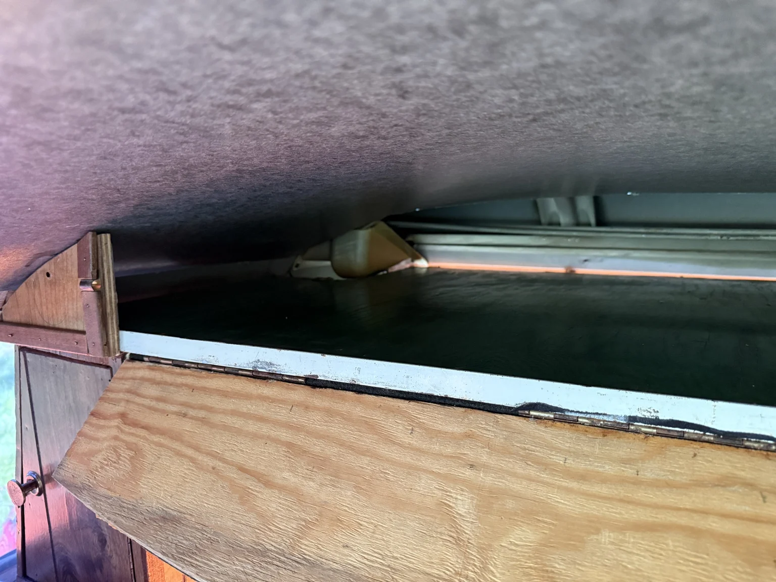 Innenraumfoto von 1975 Volkswagen Transporter Campervan (73)