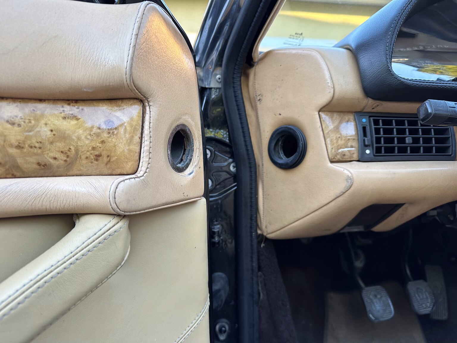 Innenraumfoto von 1987 Maserati Biturbo Spyder
