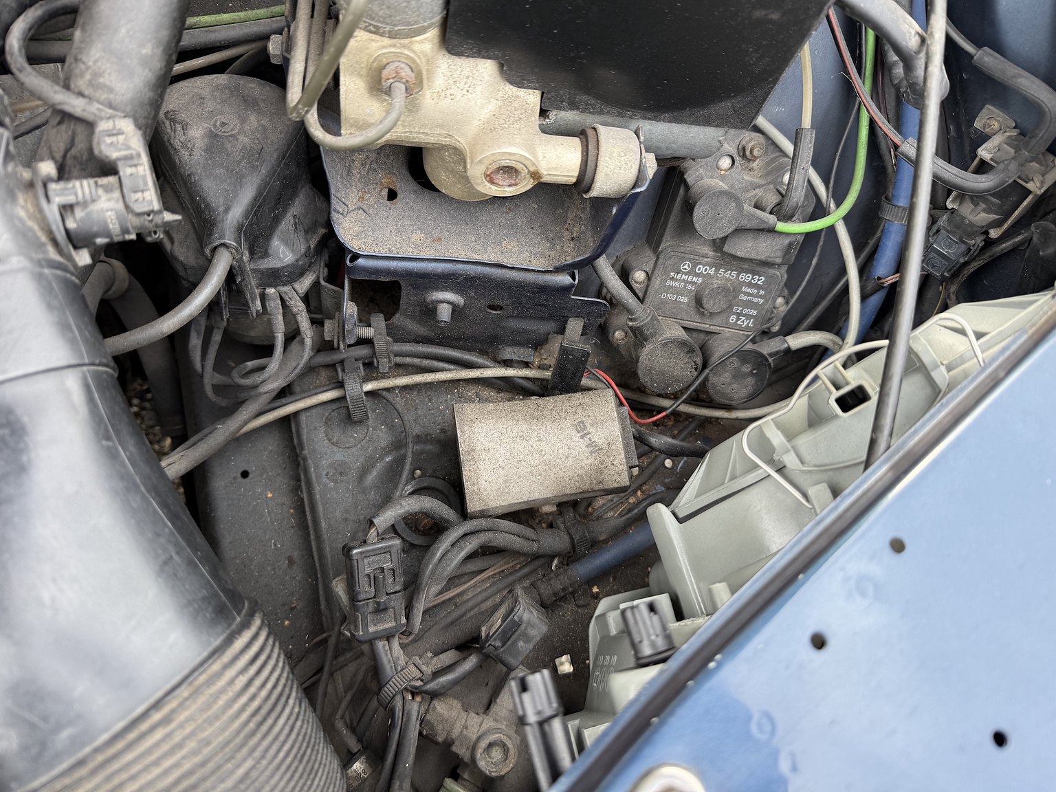 Image of 1987 Mercedes-Benz 300 SE mechanics