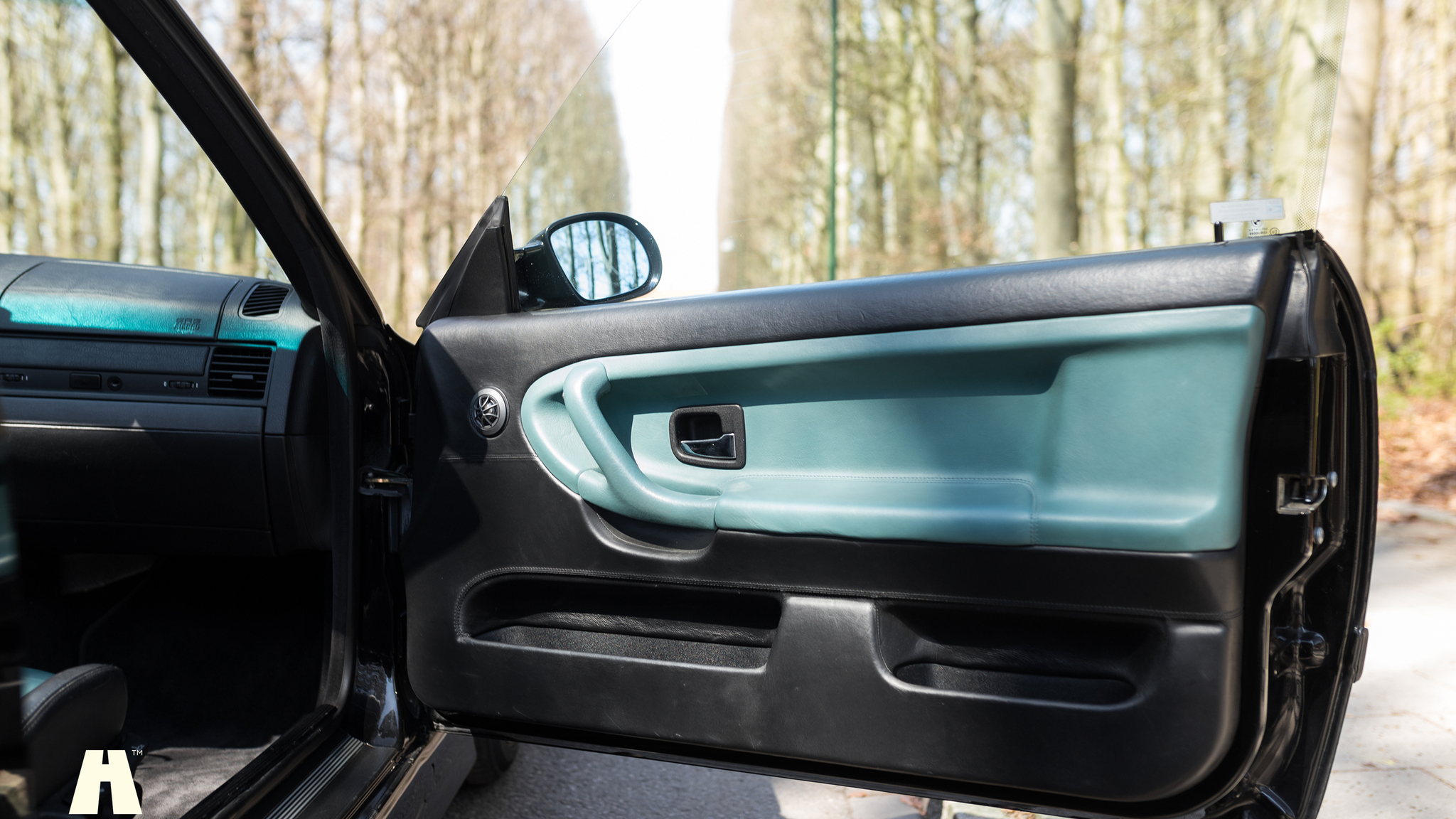 Interior image of 1996 BMW M3 3.2 Cabriolet (20)