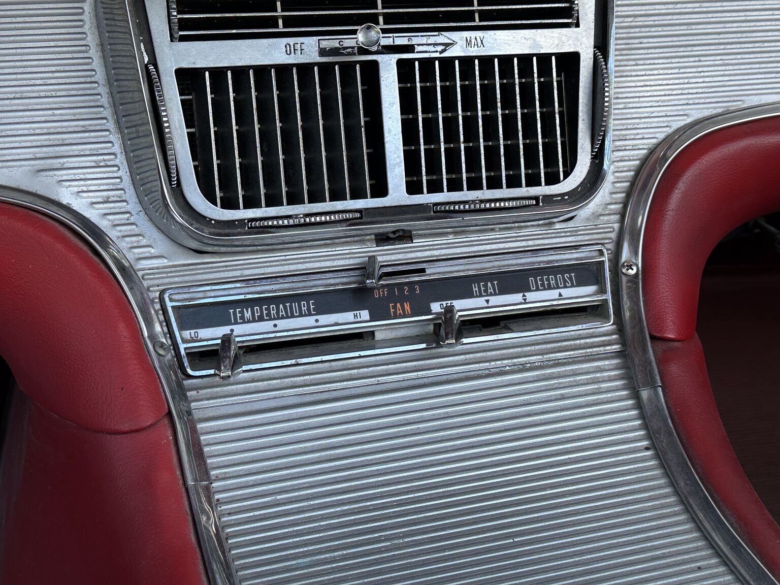 Interiörbild 1961 Ford Thunderbird Convertible