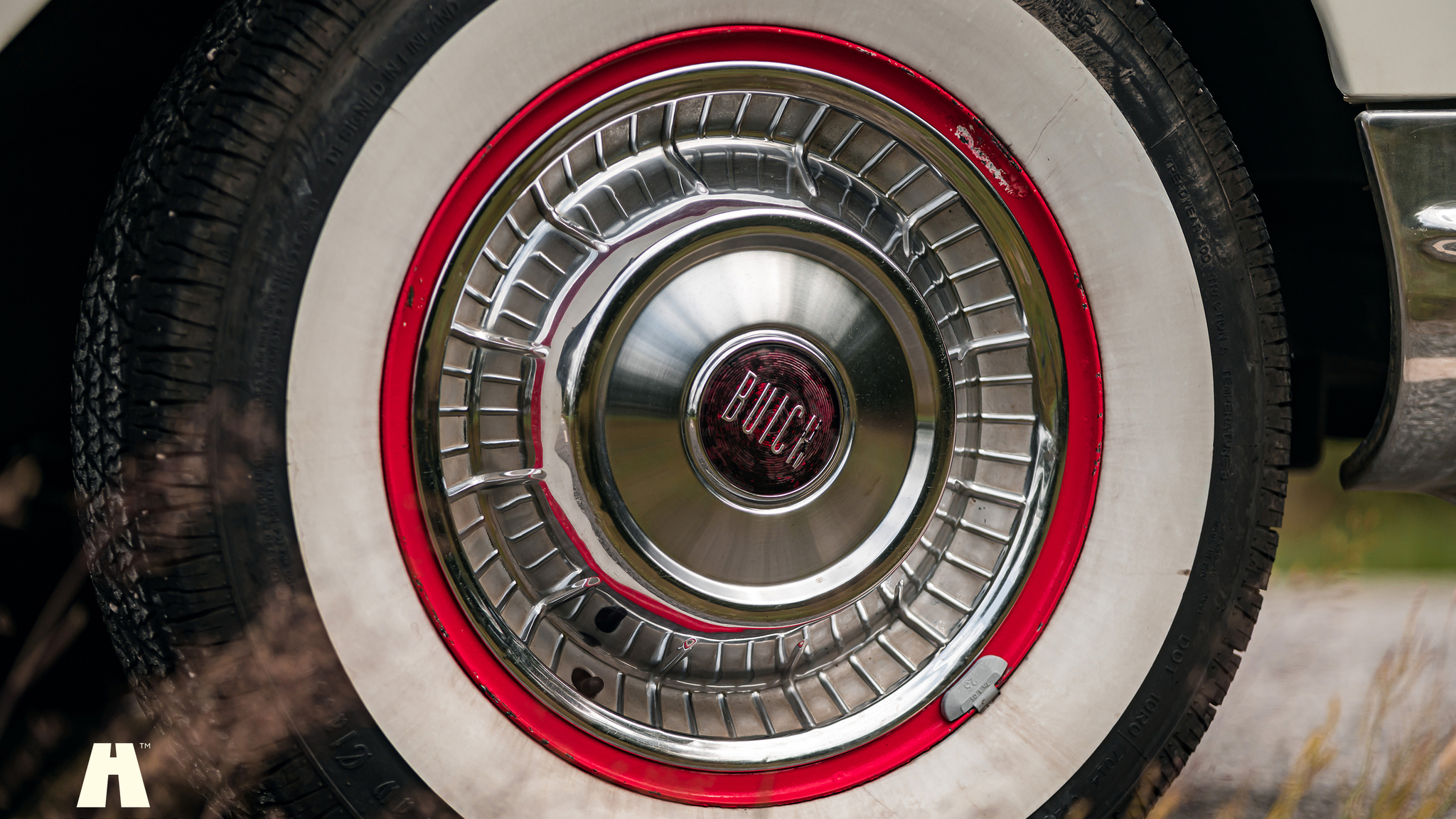 Exterior image of 1957 Buick Special Riviera (Model 46R) V8 (34)