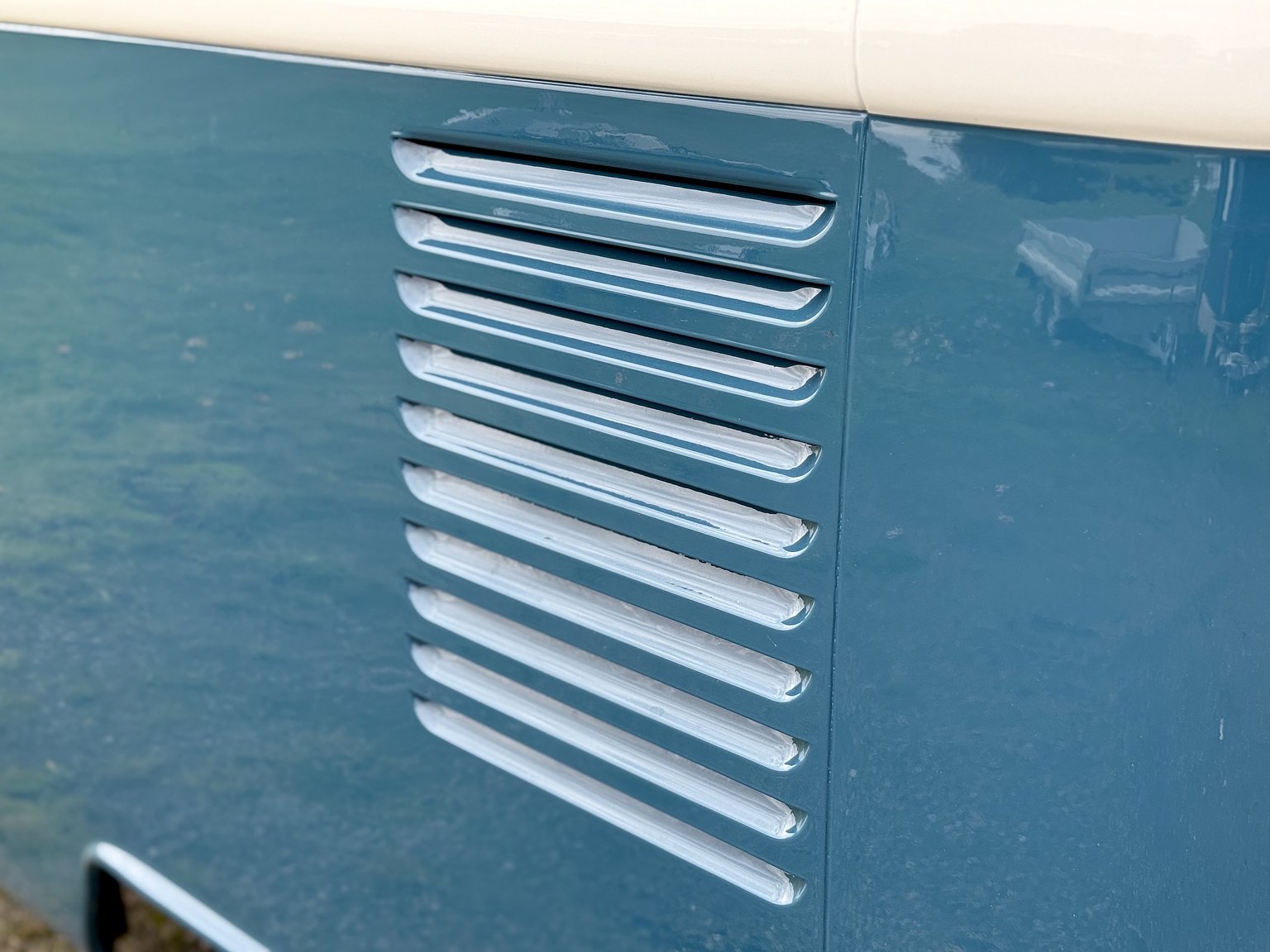 Exteriörbild på 1967 Volkswagen T1 Kleinbus