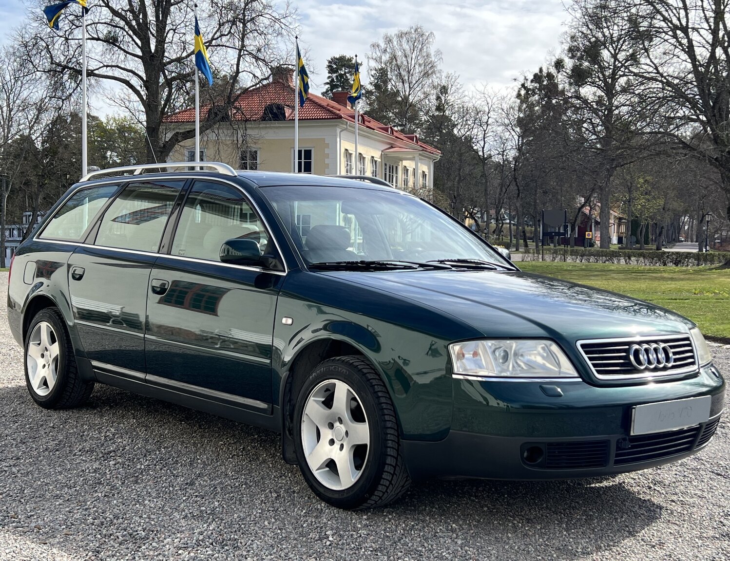 Exteriörbild på 1998 Audi A6 Avant 1.8T