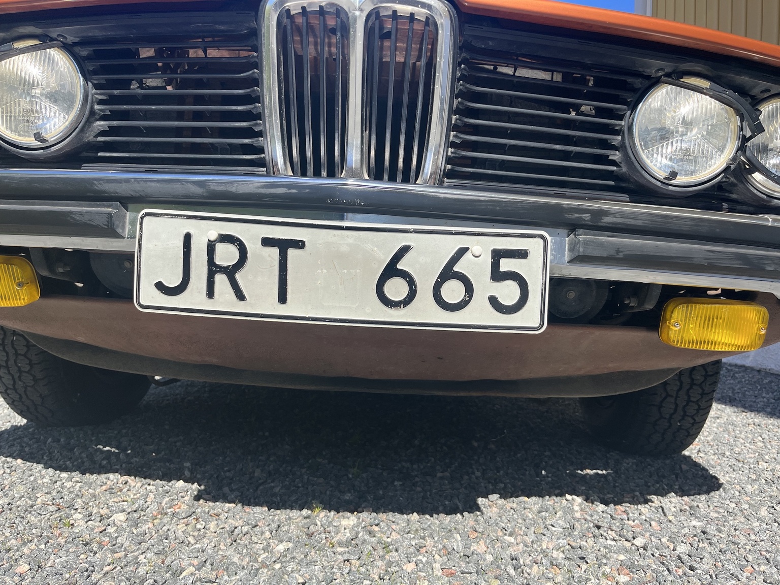 Exteriörbild på 1977 BMW 518 (29)