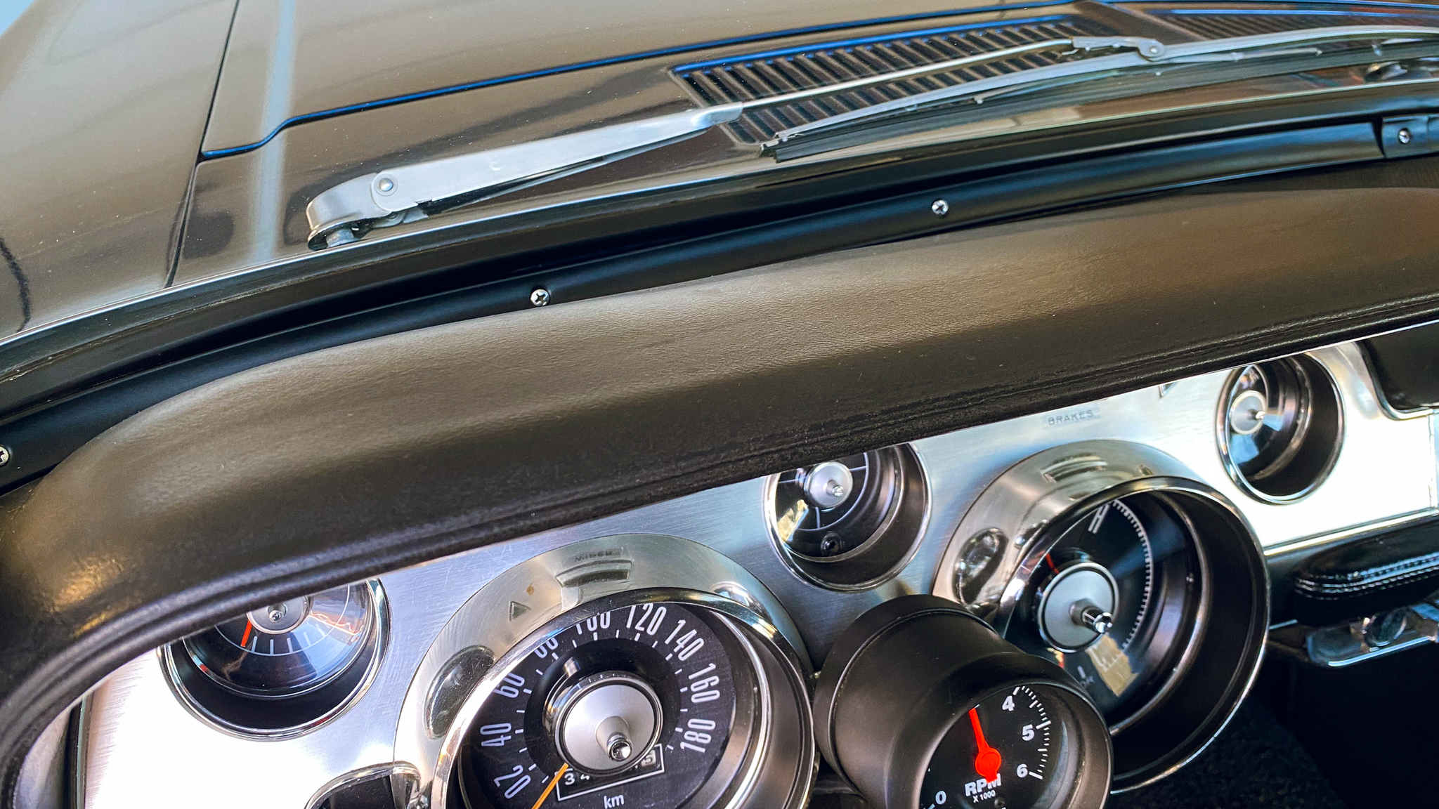 Innenraumfoto von 1967 Ford Mustang 305ci HT (14)