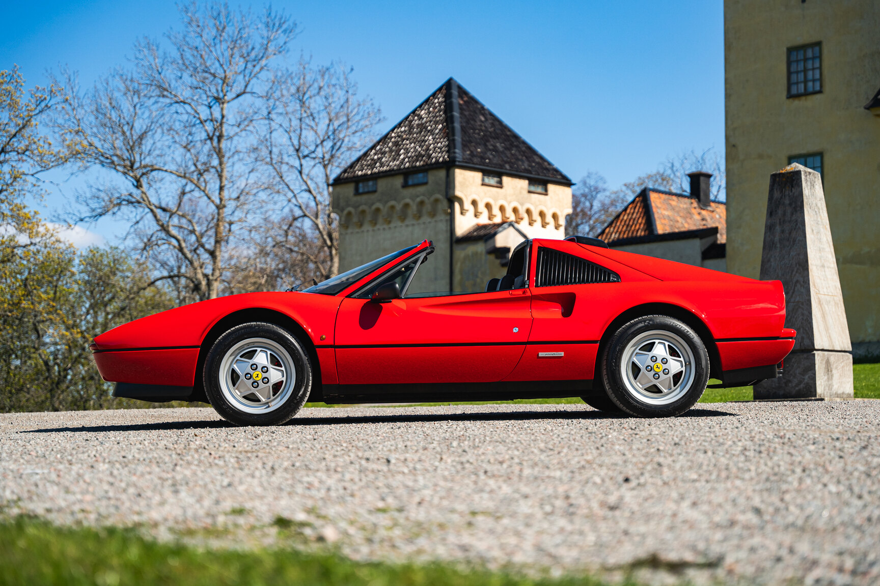 Exteriörbild på 1989 Ferrari 328 GTS