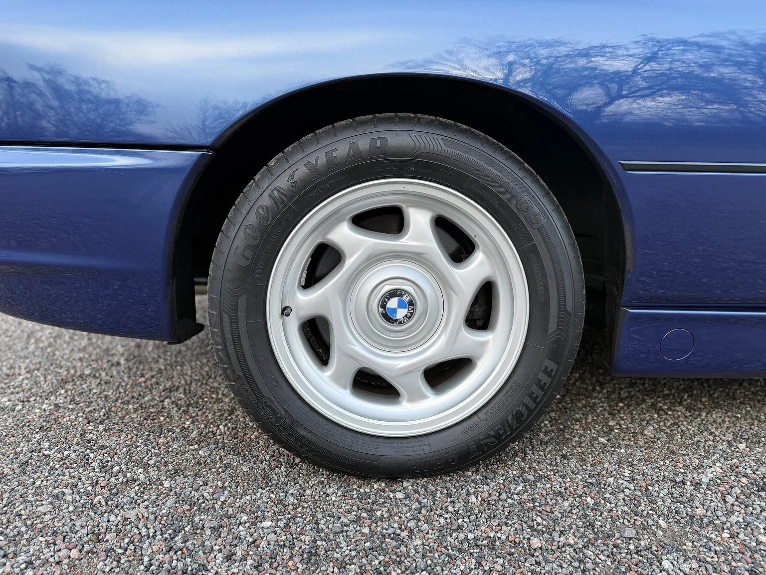 Exteriörbild på 1992 BMW 850iA - No Reserve (17)