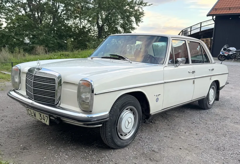 1972 Mercedes-Benz 200