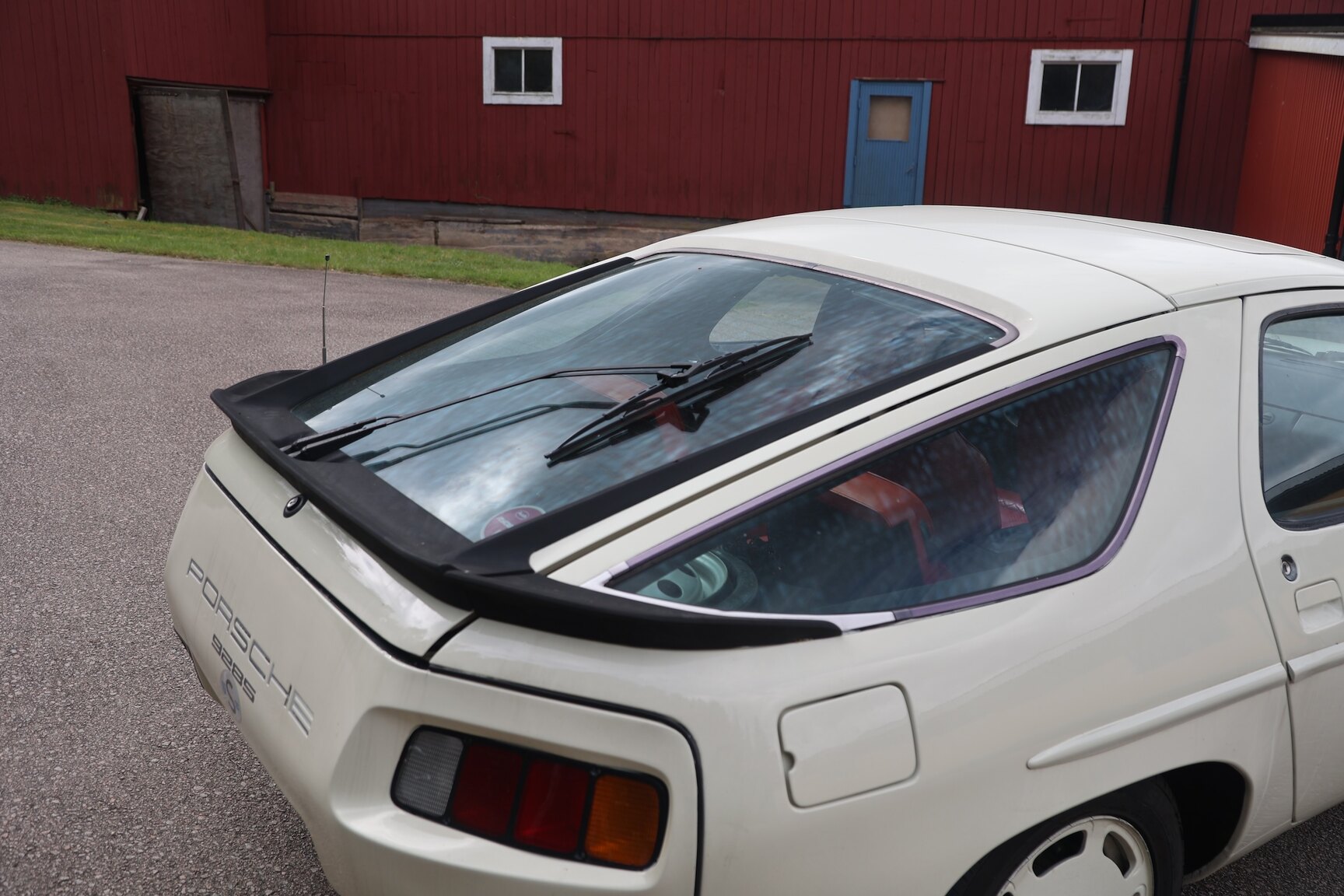 Exteriörbild på 1981 Porsche 928 S