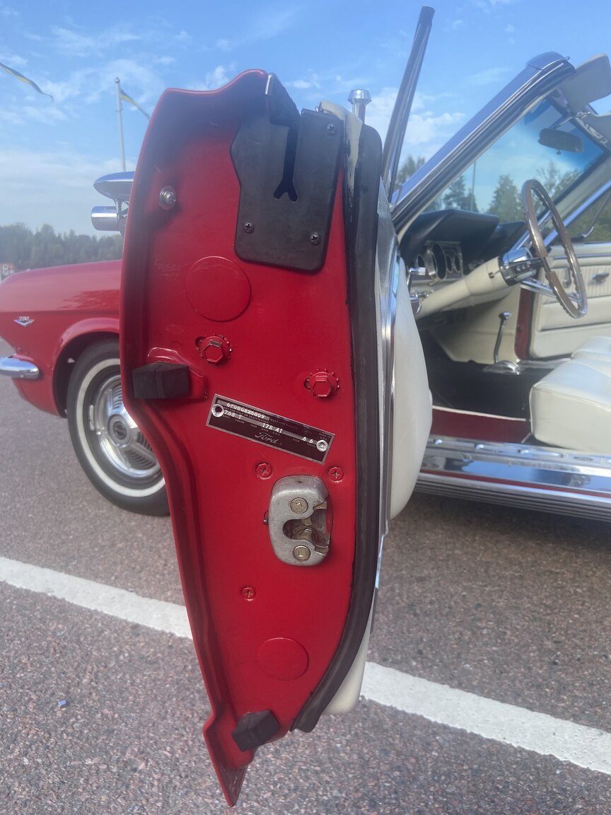 Interior image of 1966 Ford Mustang Convertible