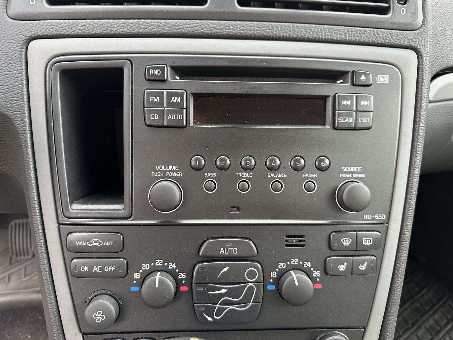 Interior image of 2008 Volvo V70 Classic