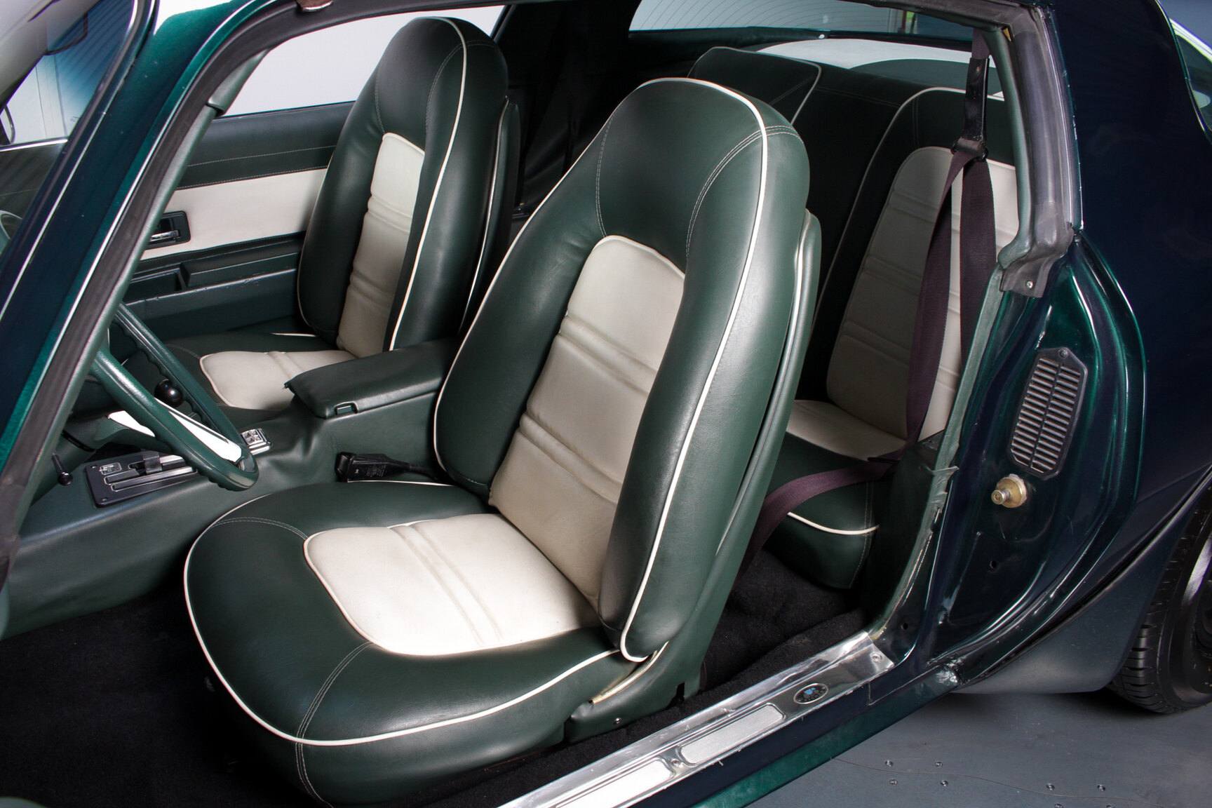 Interior image of 1975 Pontiac Firebird Formula