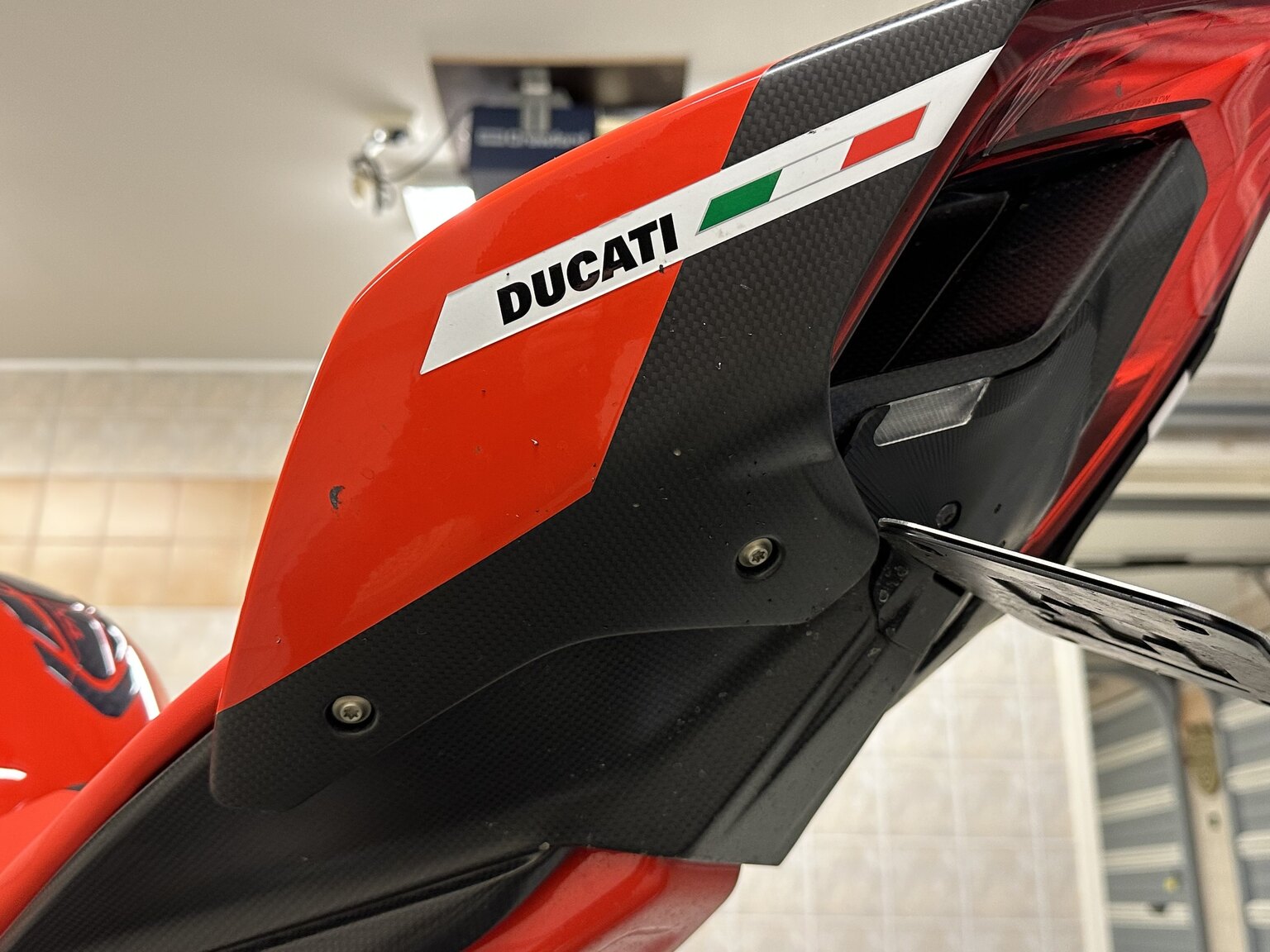 Aussenfoto 2021 Ducati Superleggera V4 23/500