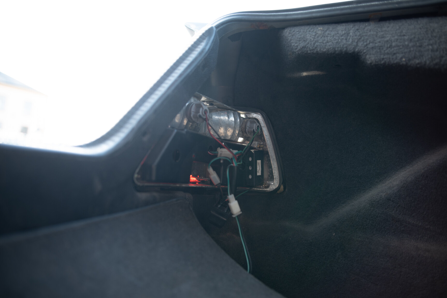 Interior image of 1989 Mercedes-Benz 300 CE Koenig Specials