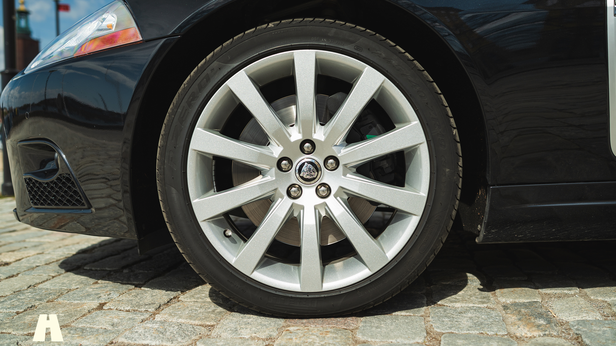 Exteriörbild på 2008 Jaguar XKR (21)