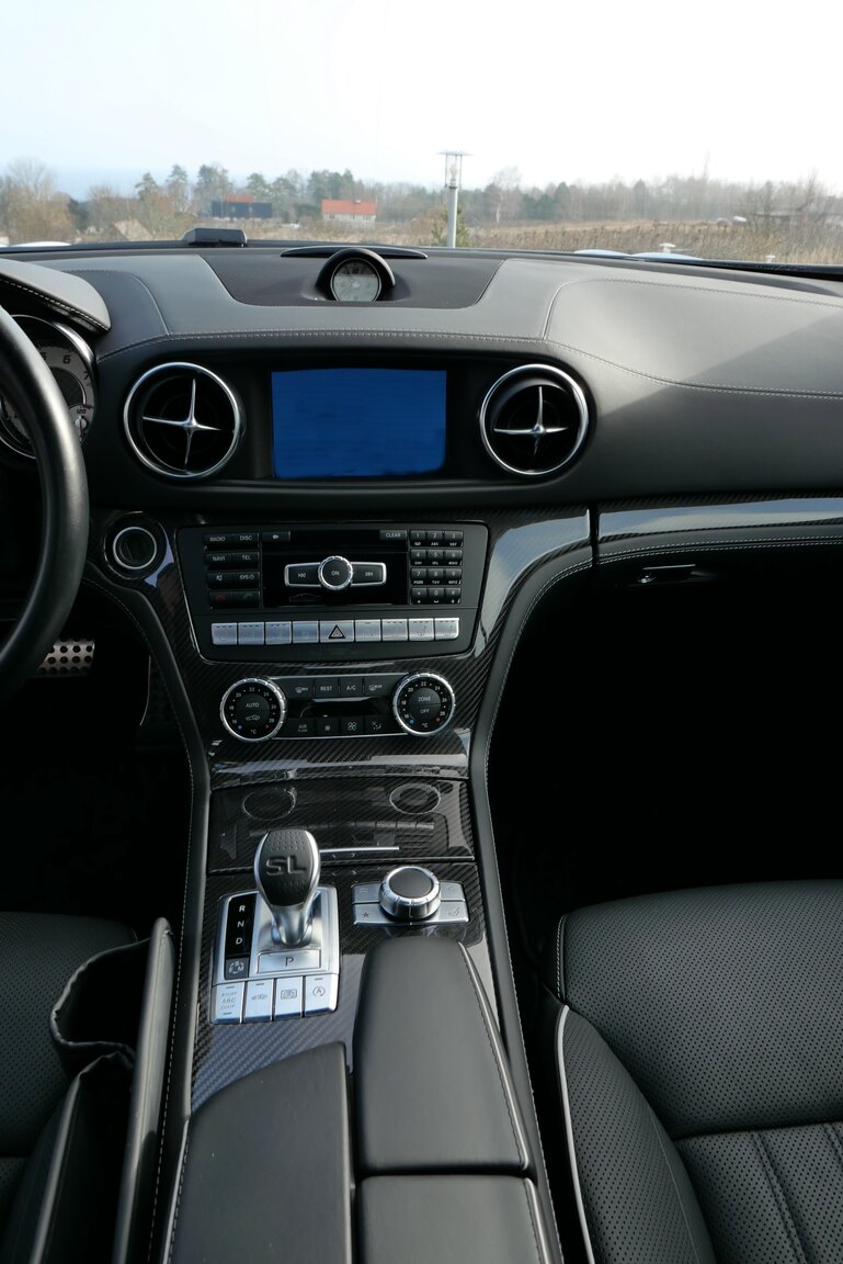 Interior image of 2014 Mercedes-Benz SL500