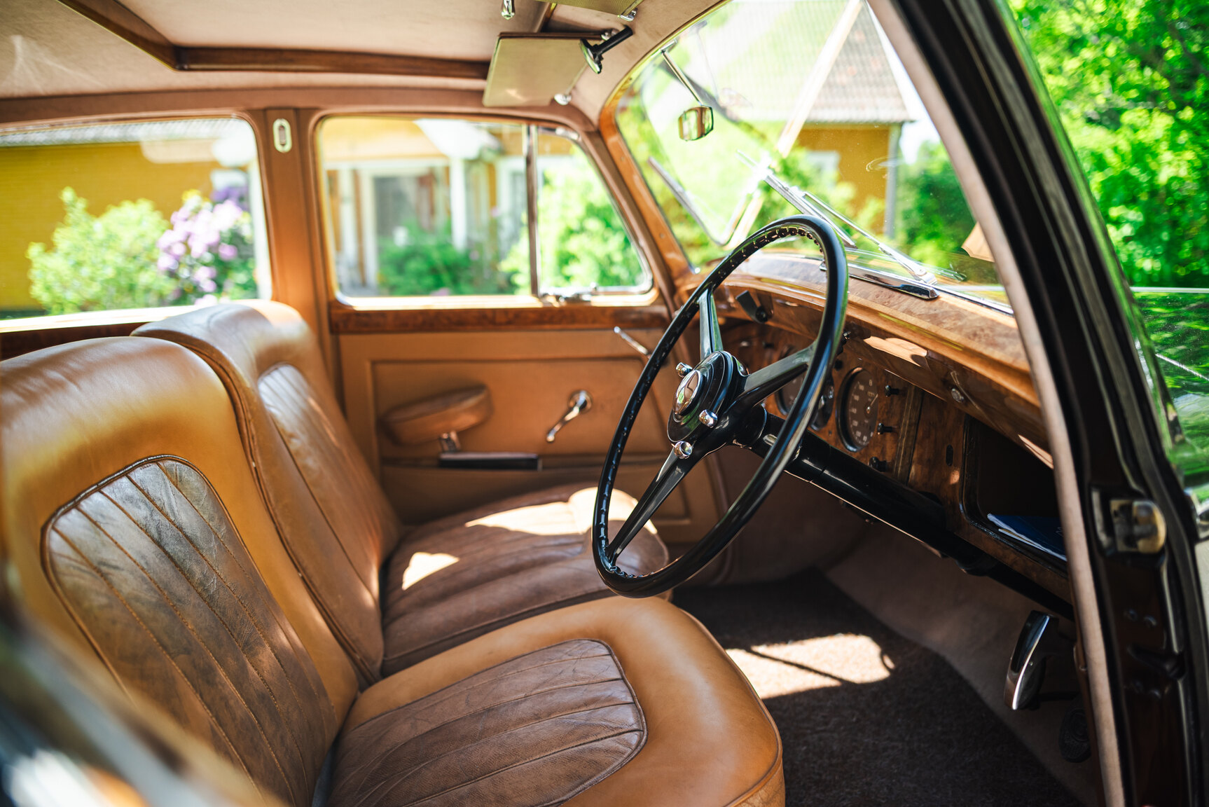 Interior image of 1950 Bentley 4 1/4 Litre