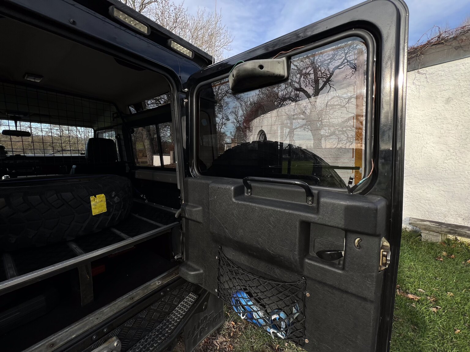 Interior image of 2002 Land Rover Defender 90 2.5 Td5