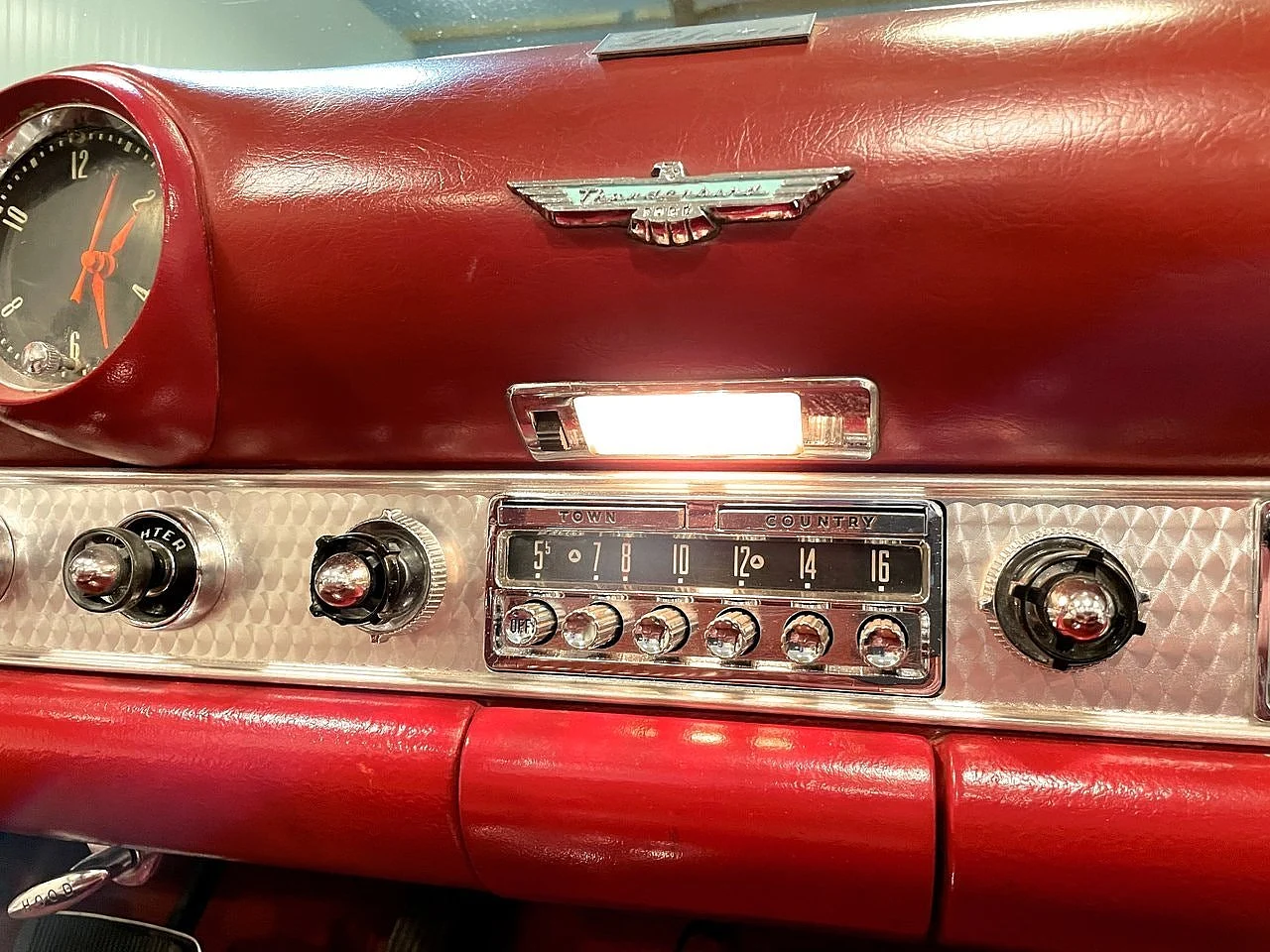 Bild von 1956 Ford Thunderbird (37)