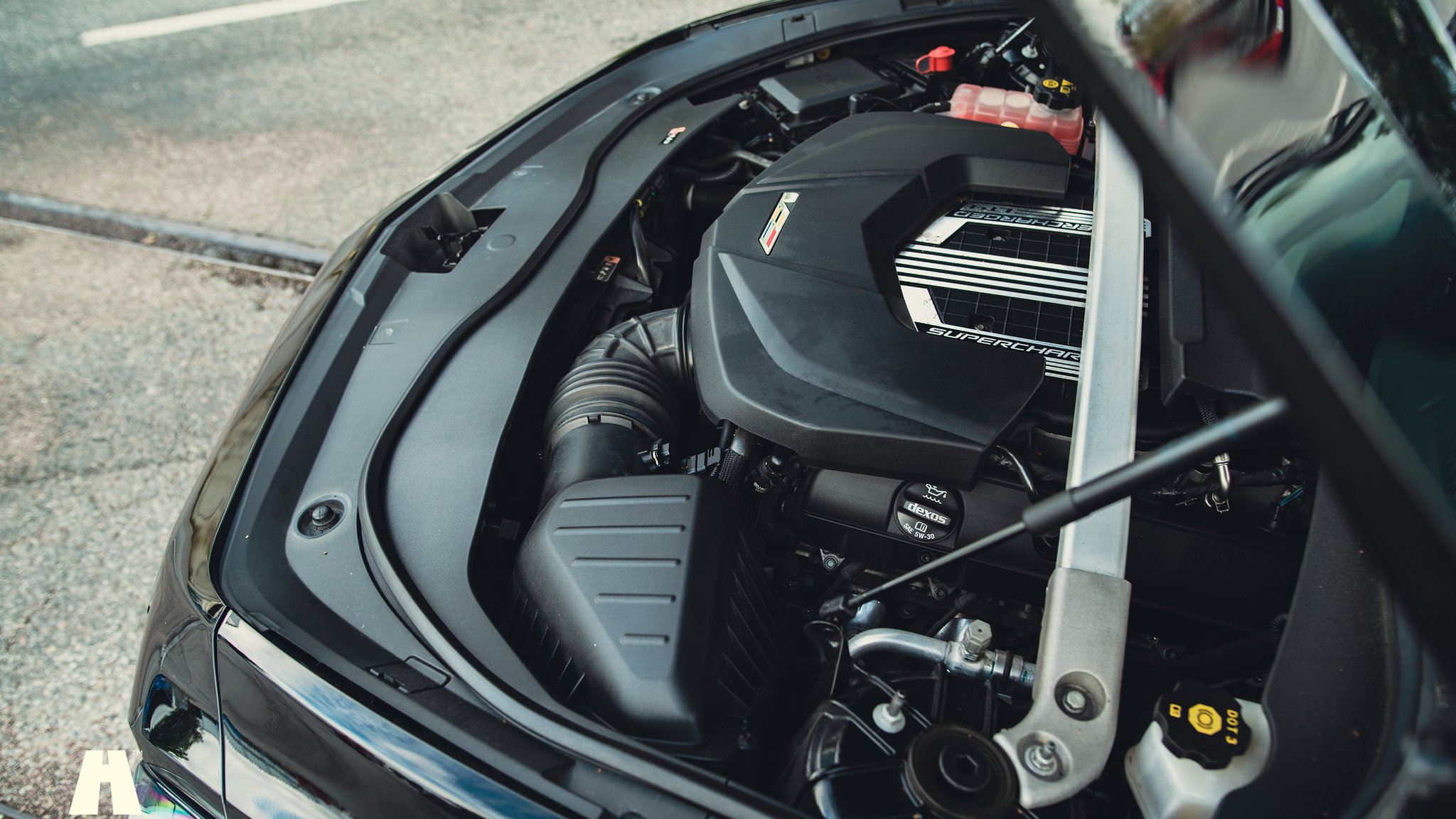 Image of 2018 Cadillac CTS-V Carbon Package mechanics